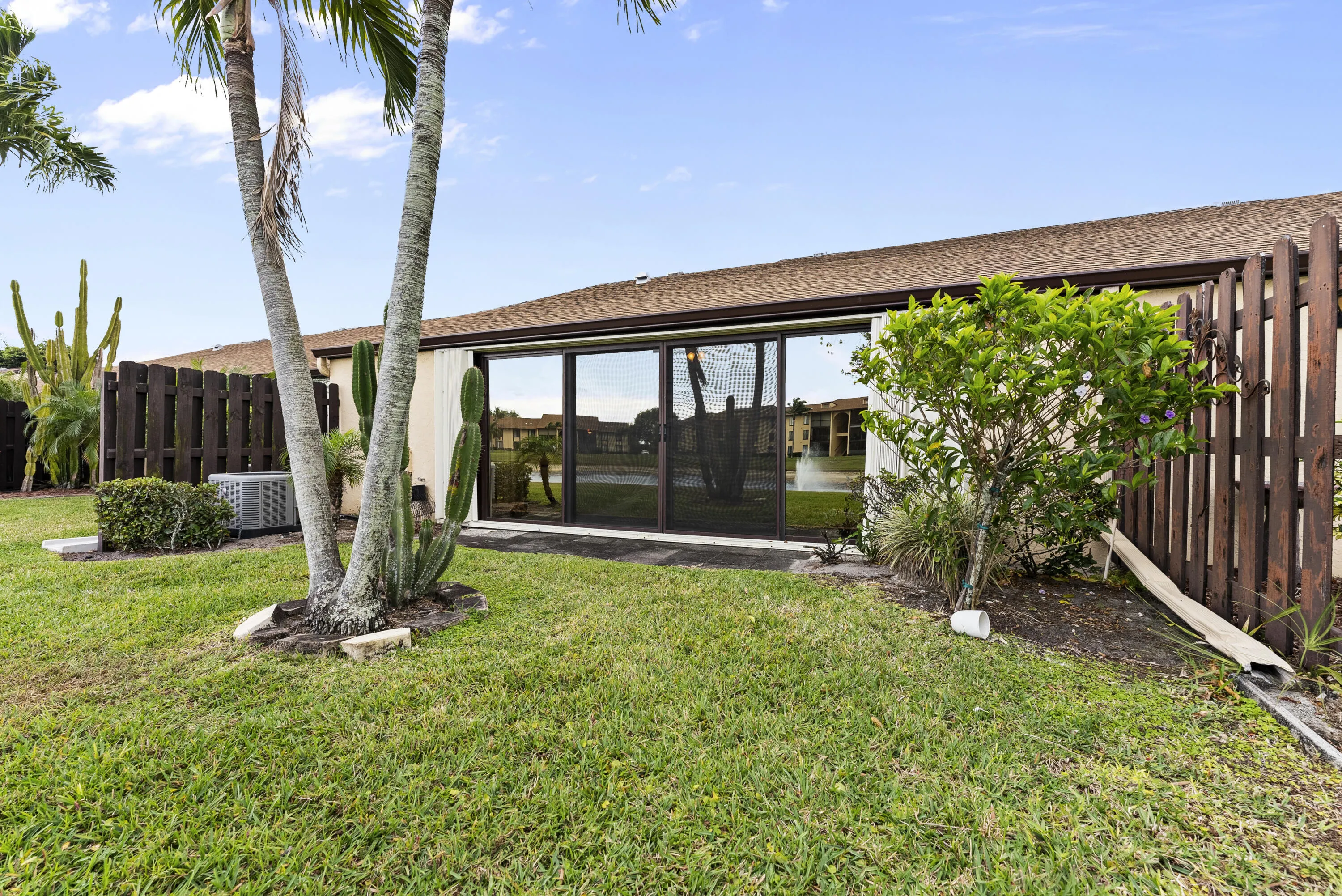 823 SKY PINE Way #D