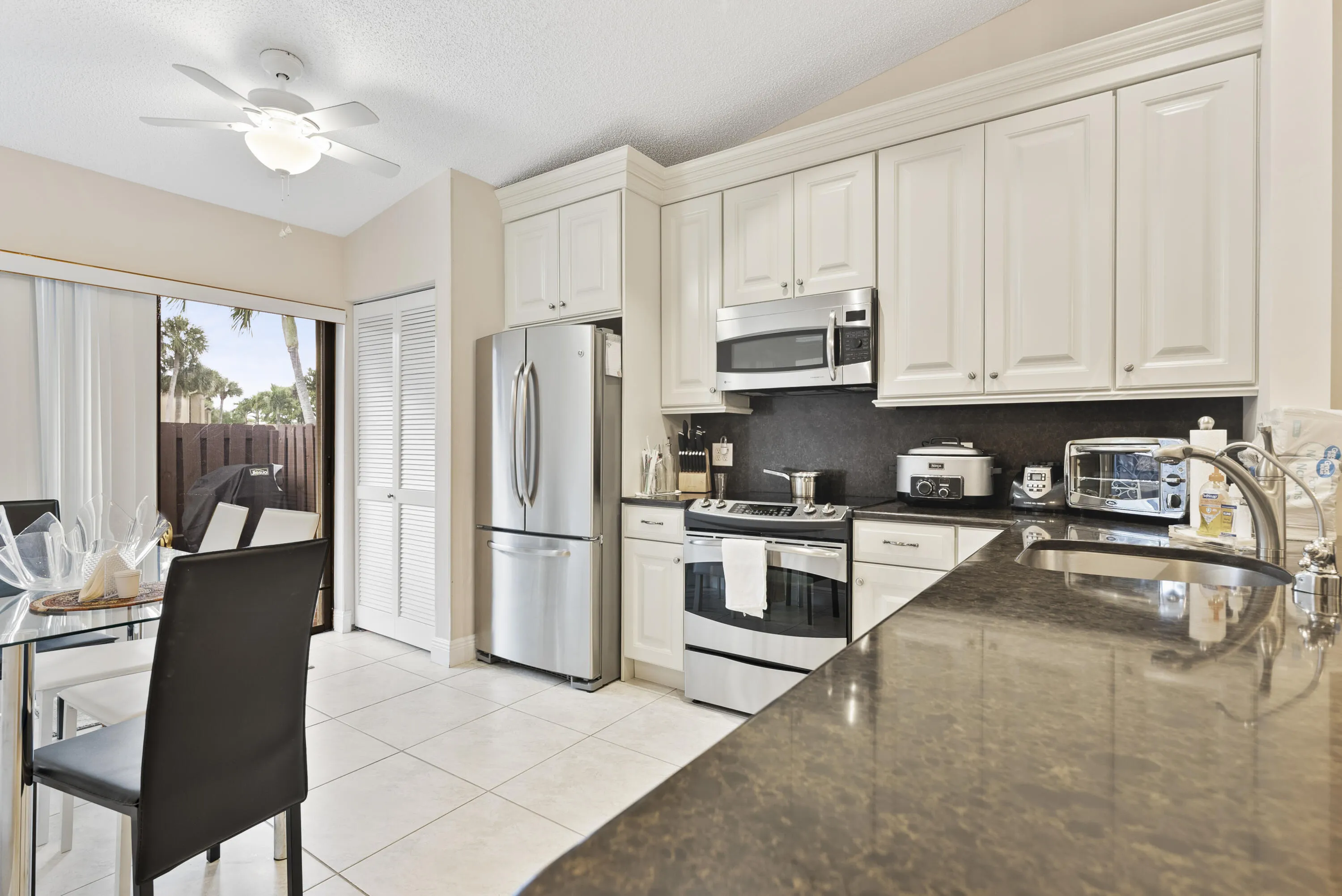 823 SKY PINE Way #D