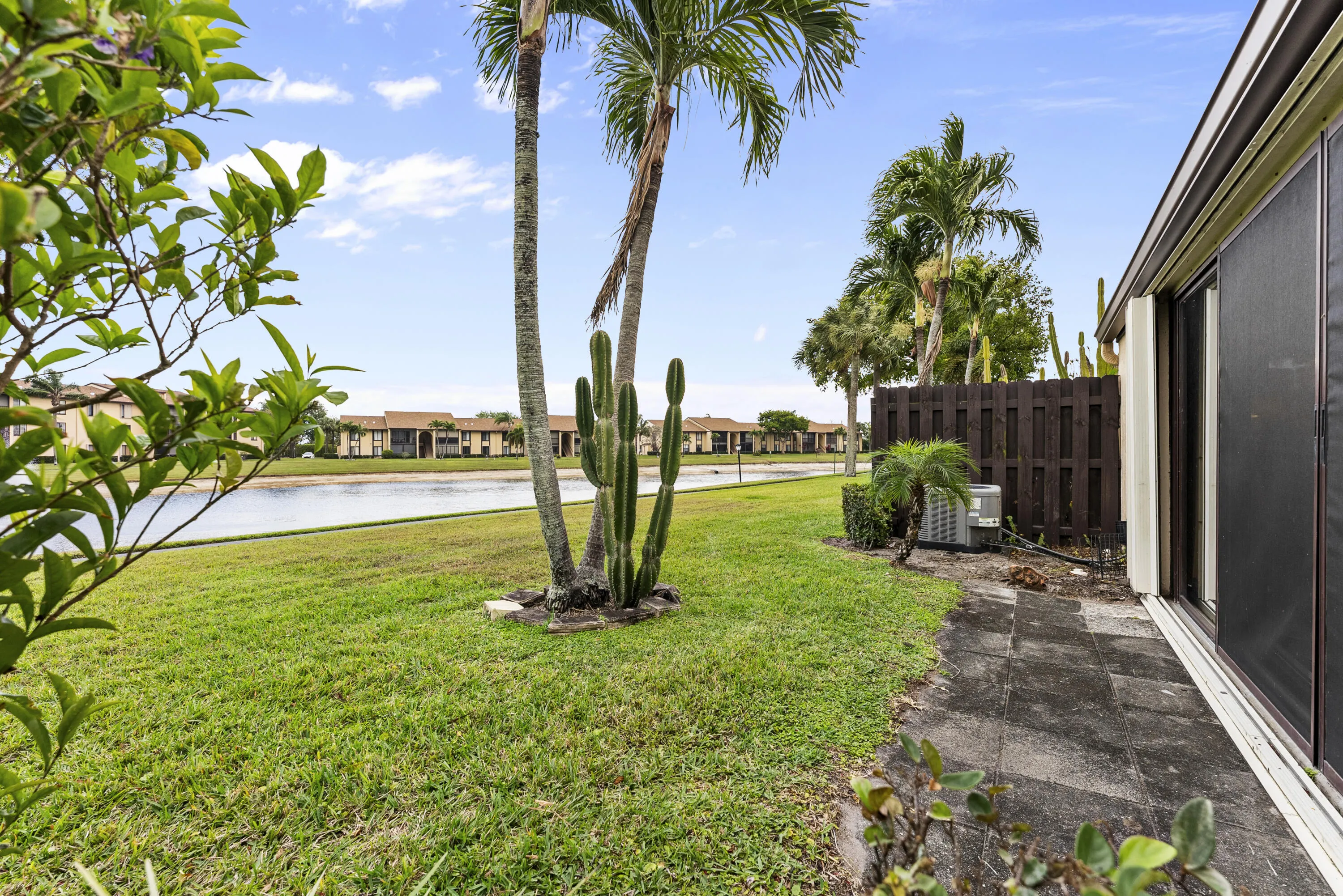 823 SKY PINE Way #D