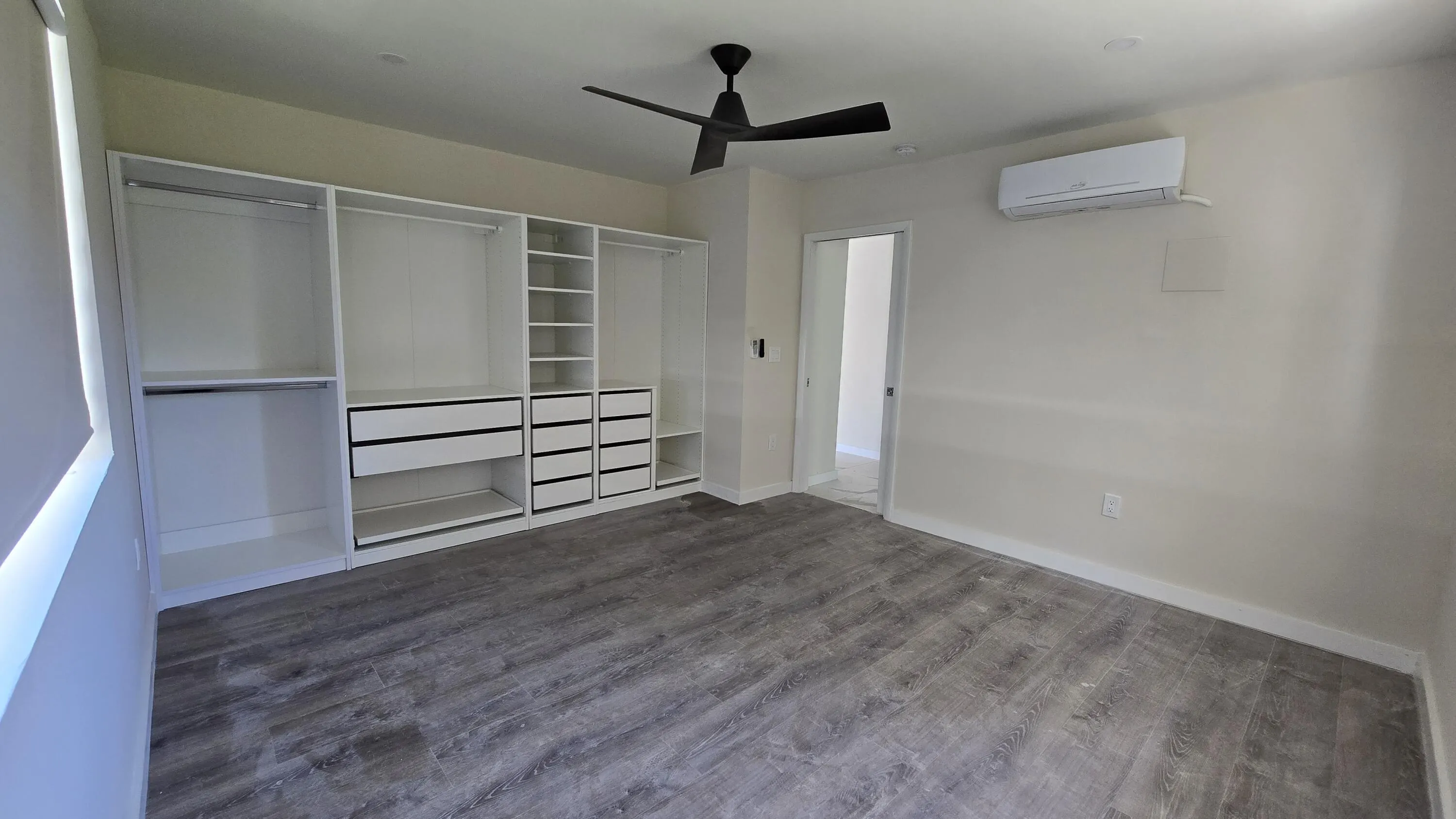 4533 Poinciana Street #4