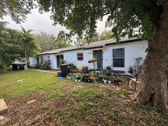 917 N M Street #917/919