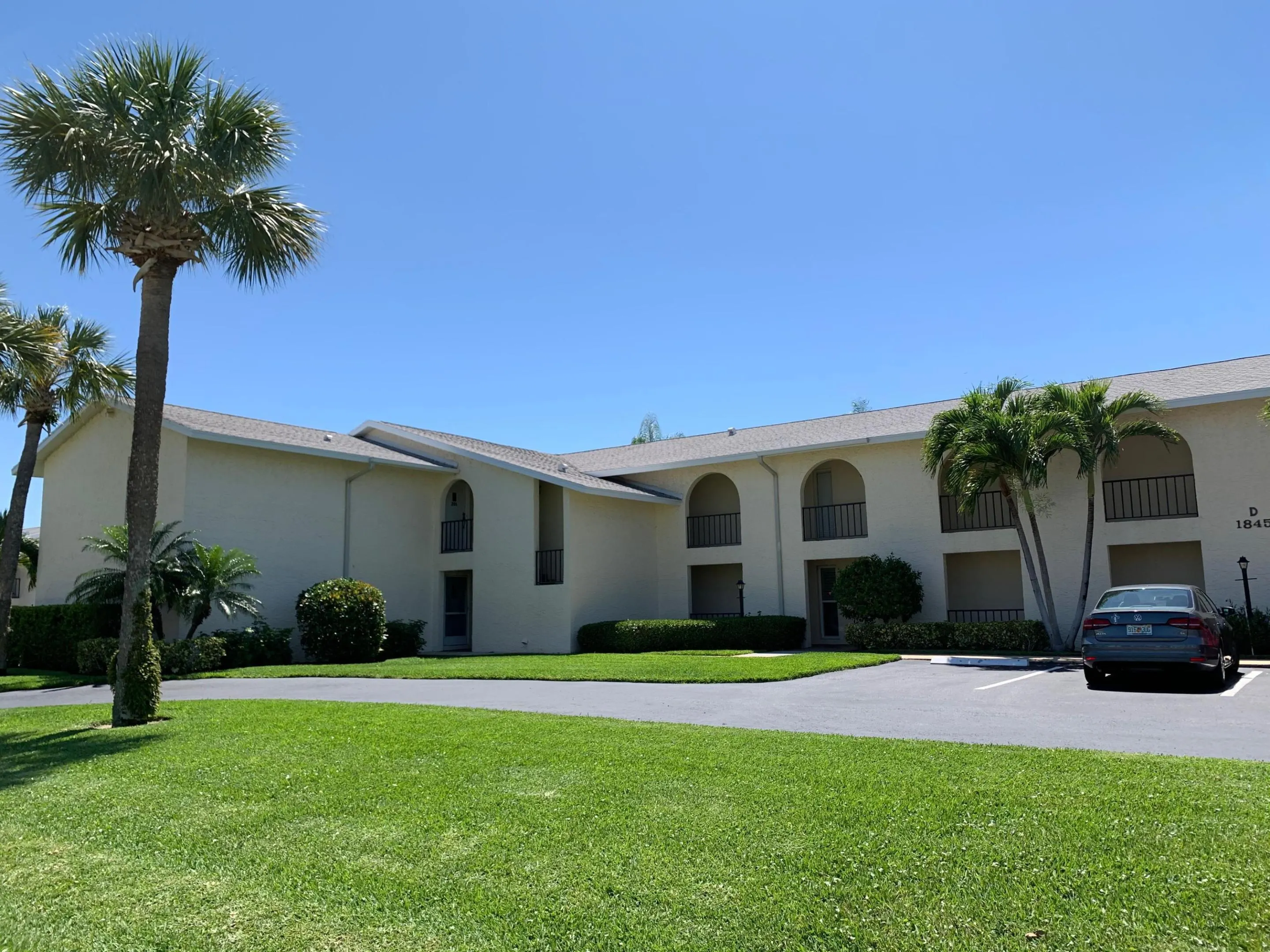 1845 Robalo Drive #D 202