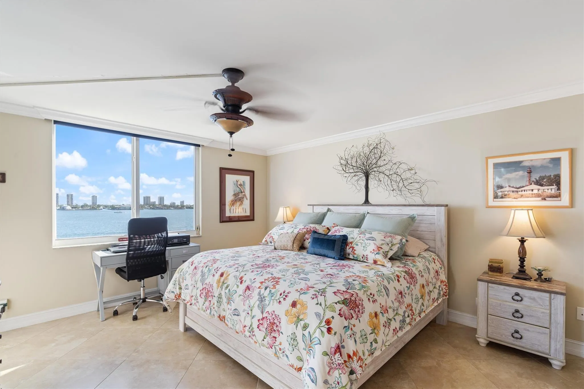 301 LAKE SHORE Drive #501