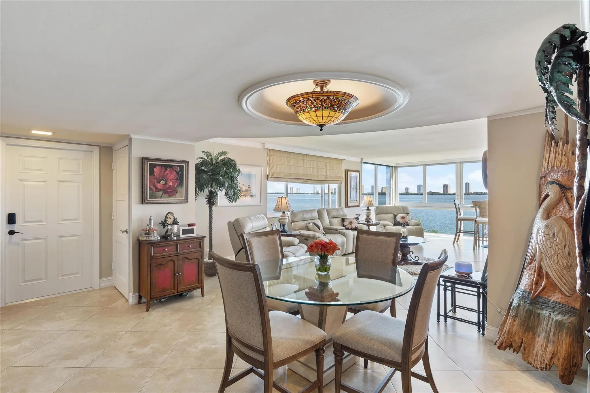 301 LAKE SHORE Drive #501