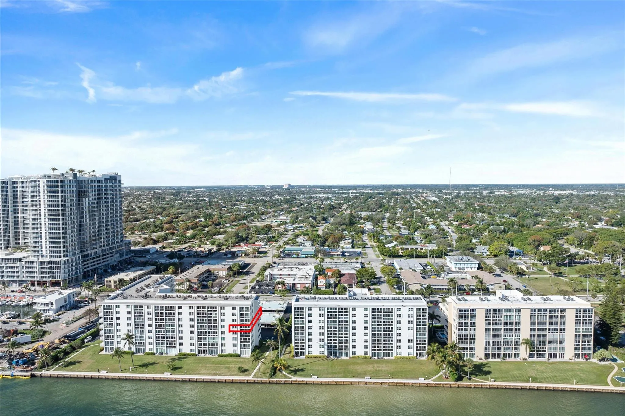 301 LAKE SHORE Drive #501
