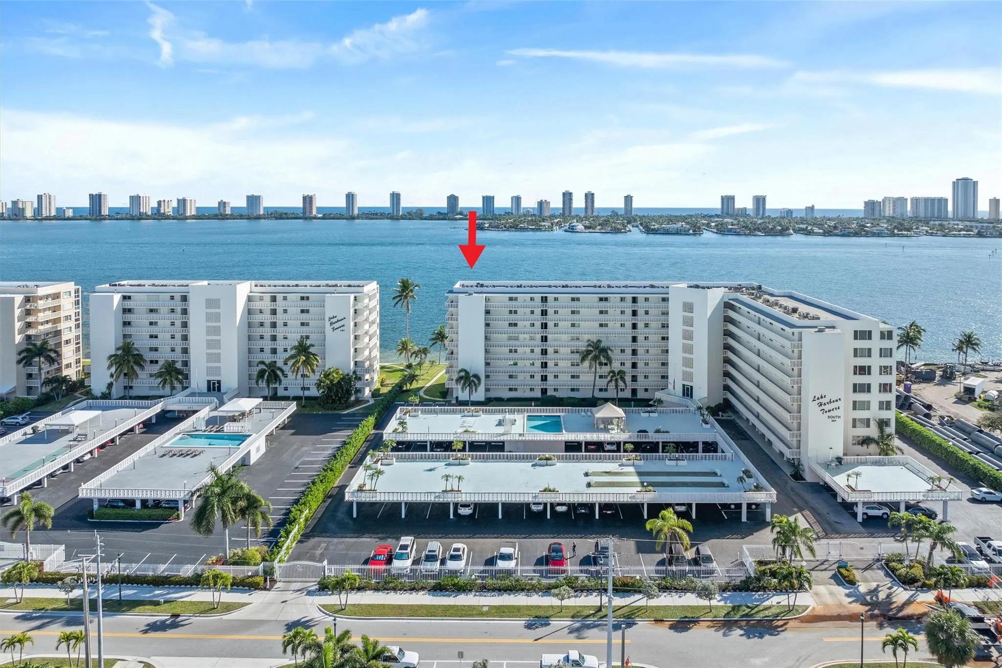 301 LAKE SHORE Drive #501