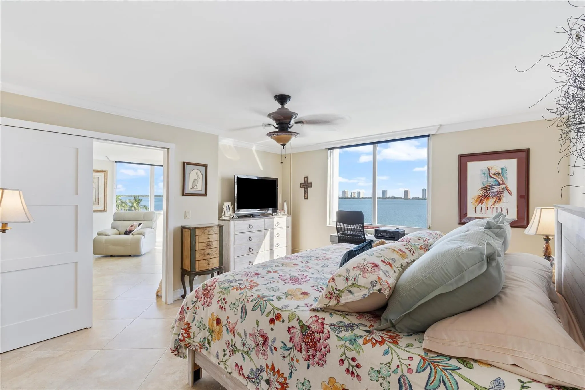 301 LAKE SHORE Drive #501