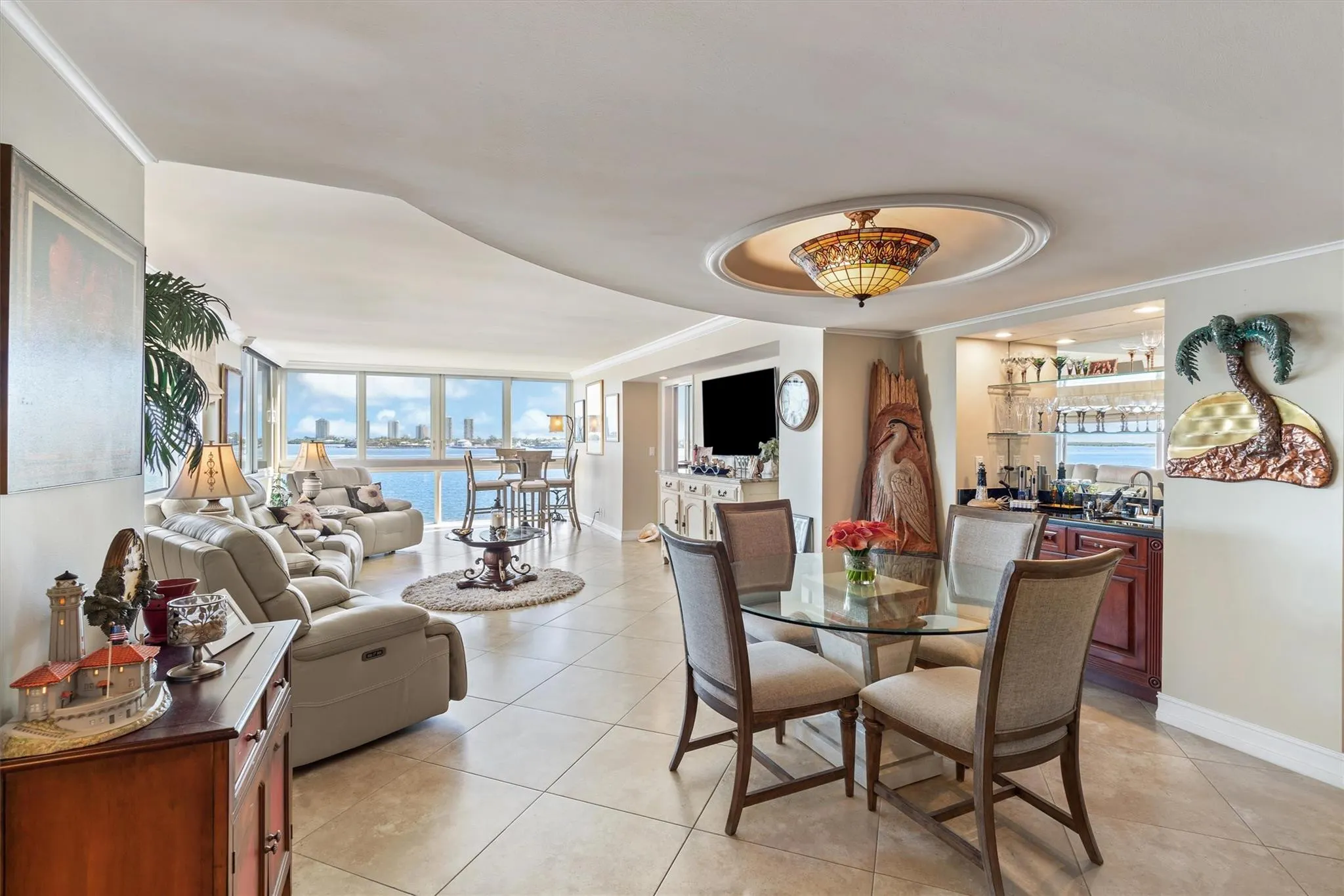 301 LAKE SHORE Drive #501