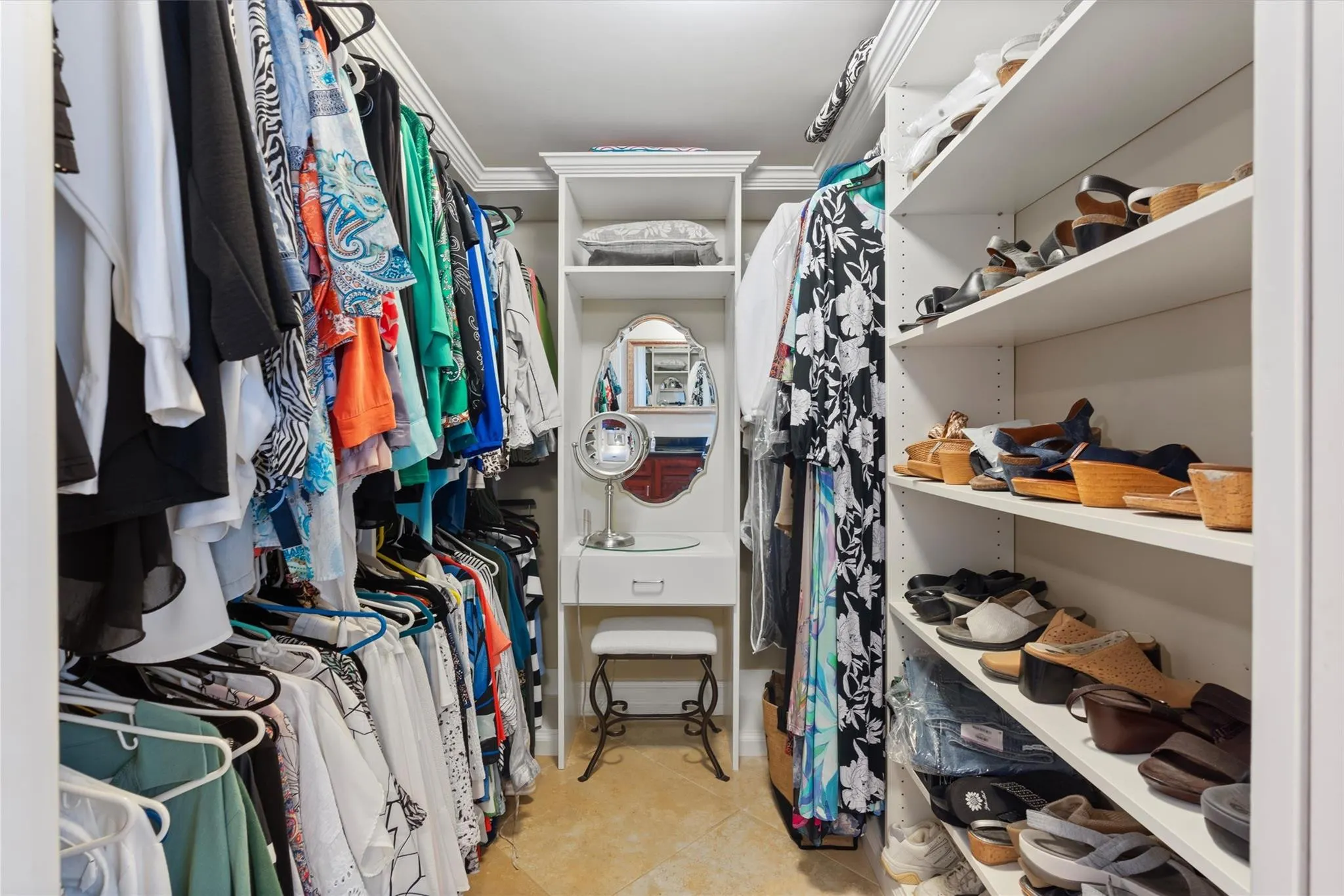 301 LAKE SHORE Drive #501