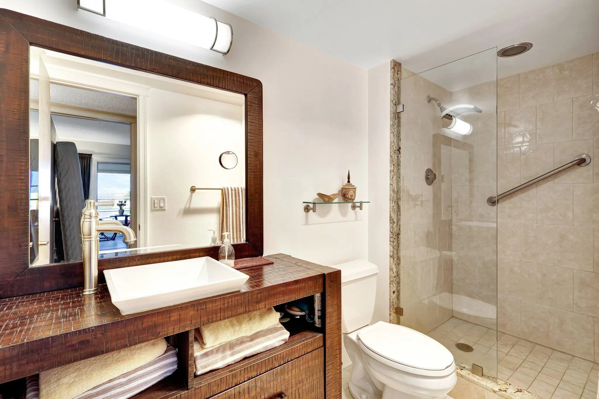373 WELLINGTON J