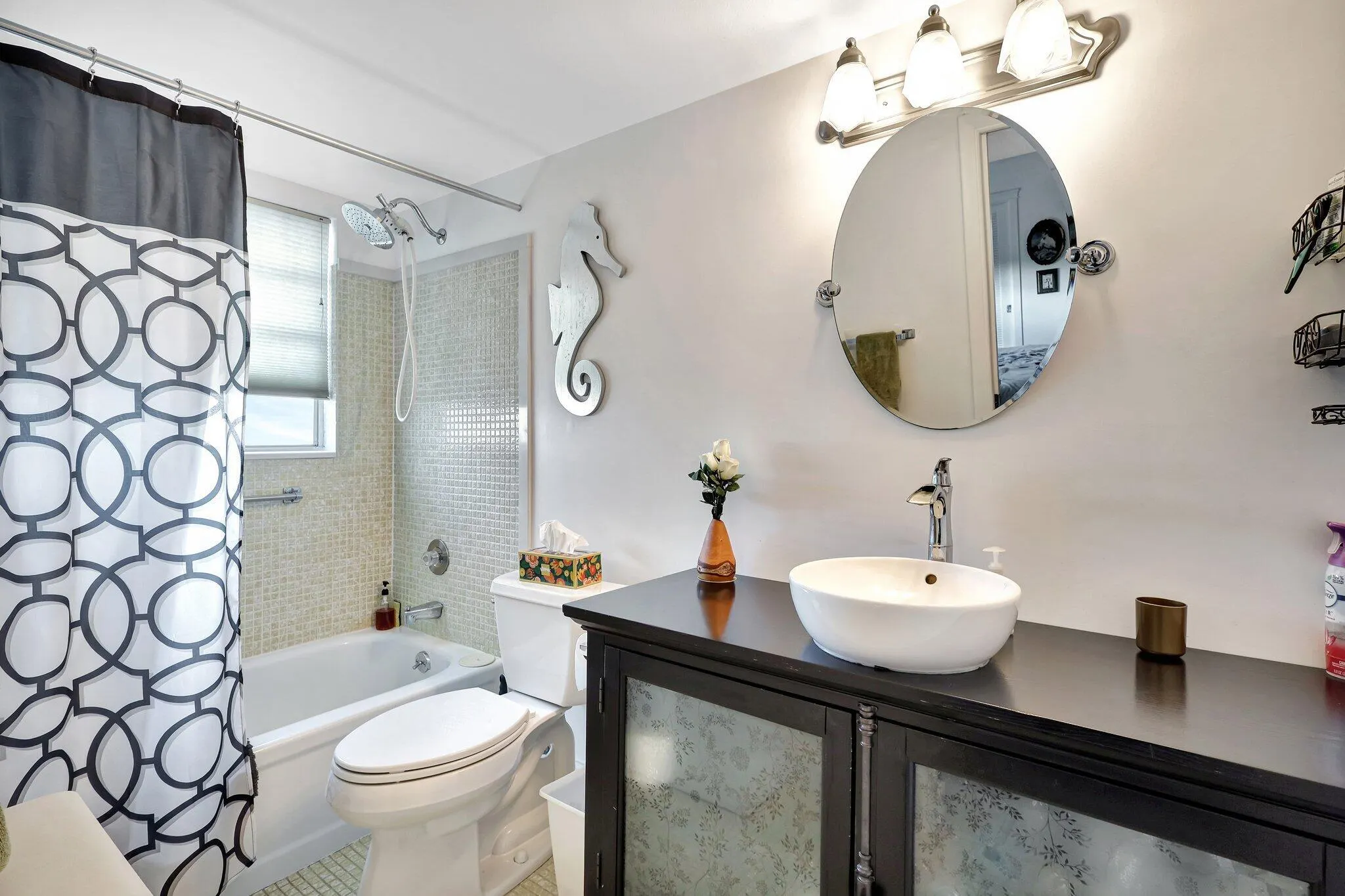 373 WELLINGTON J