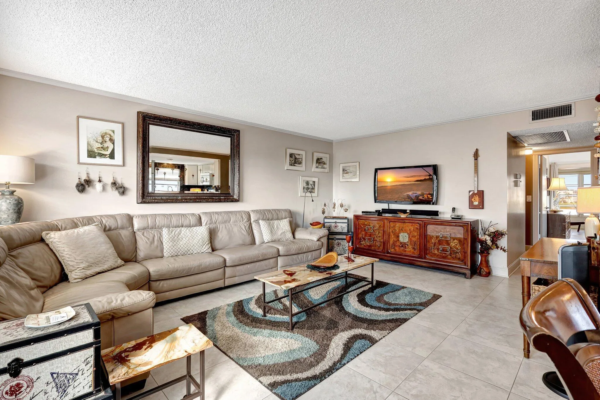 373 WELLINGTON J