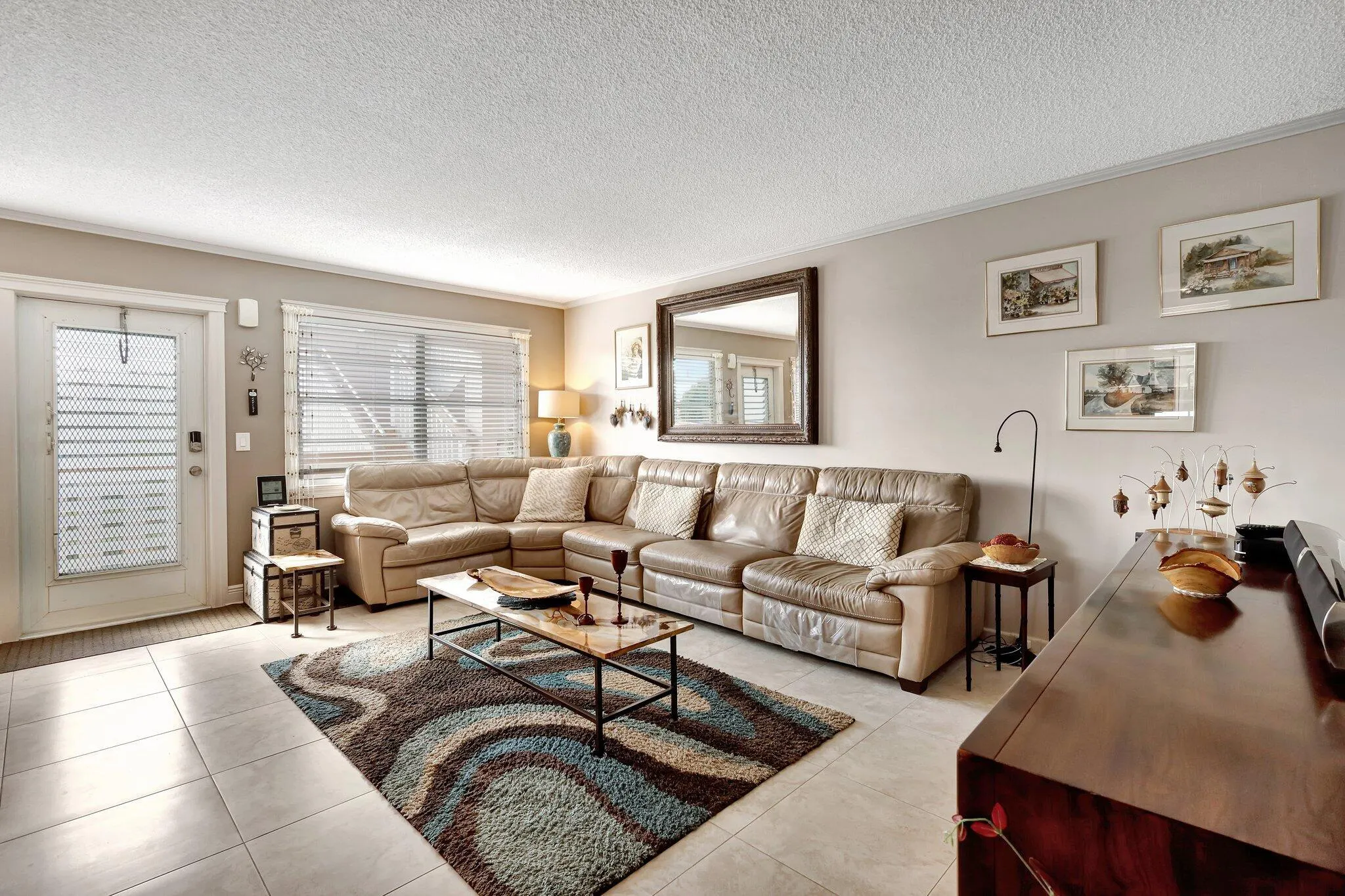 373 WELLINGTON J