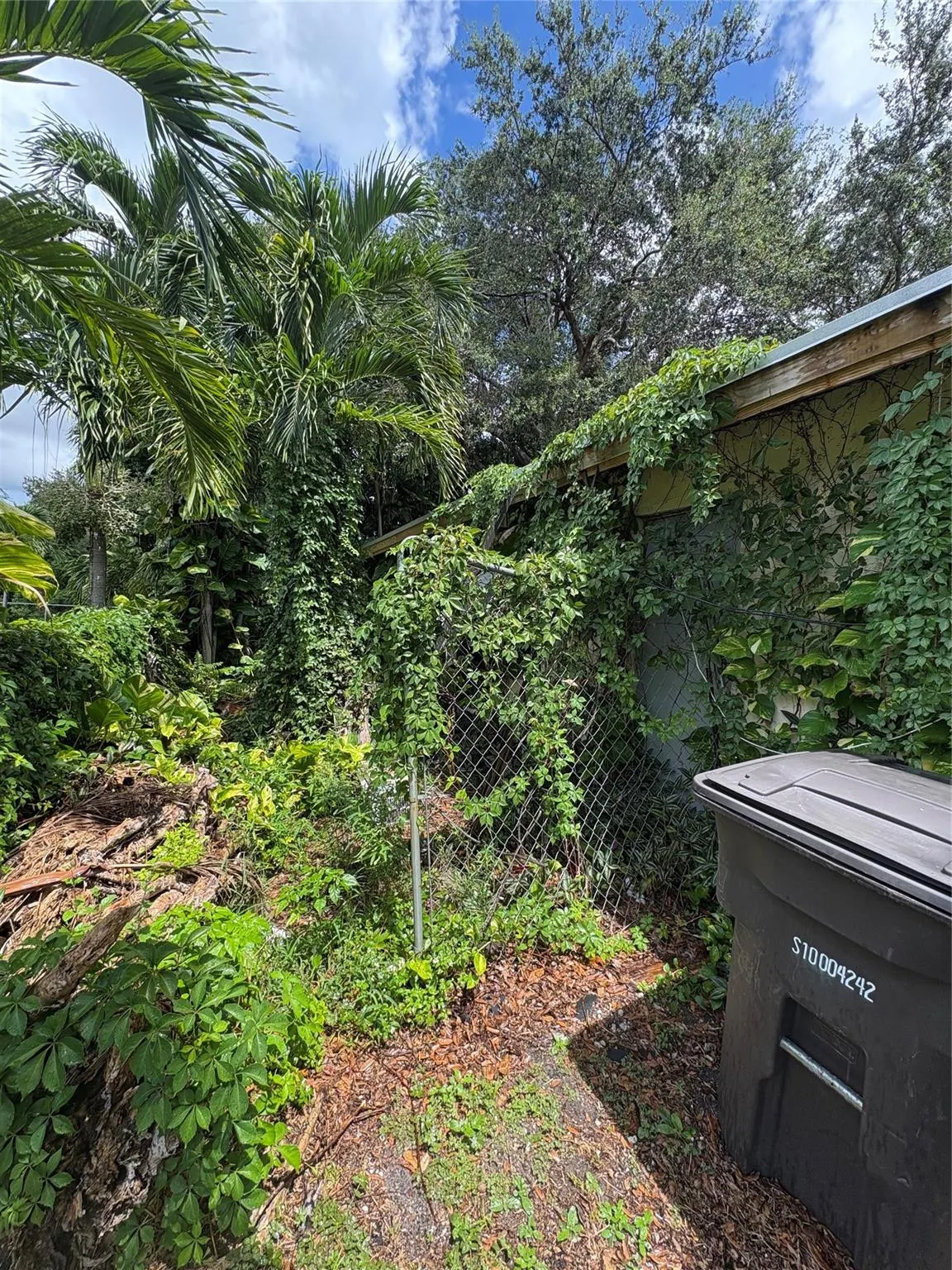 2109 PINEHURST Drive