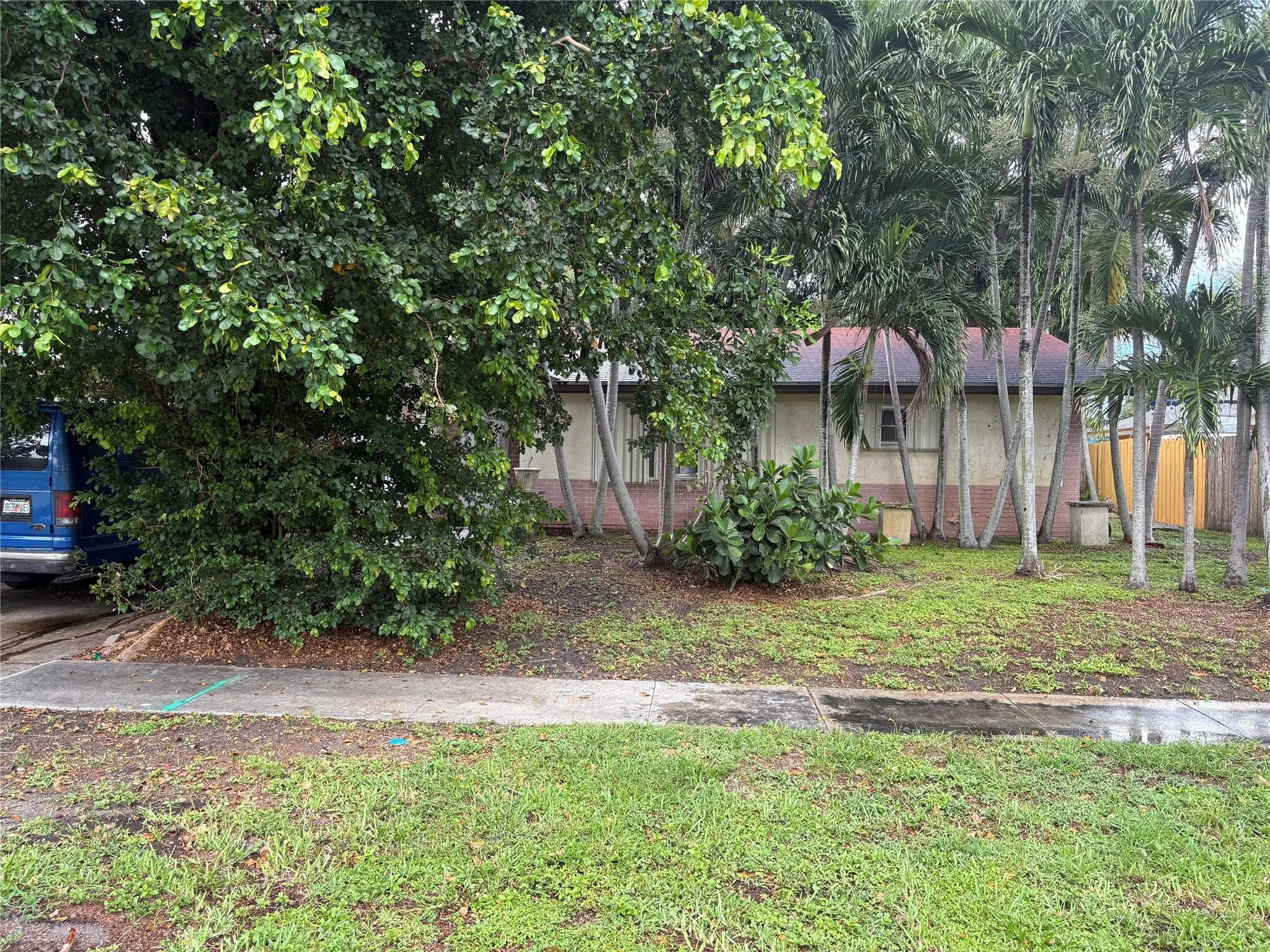 2109 PINEHURST Drive