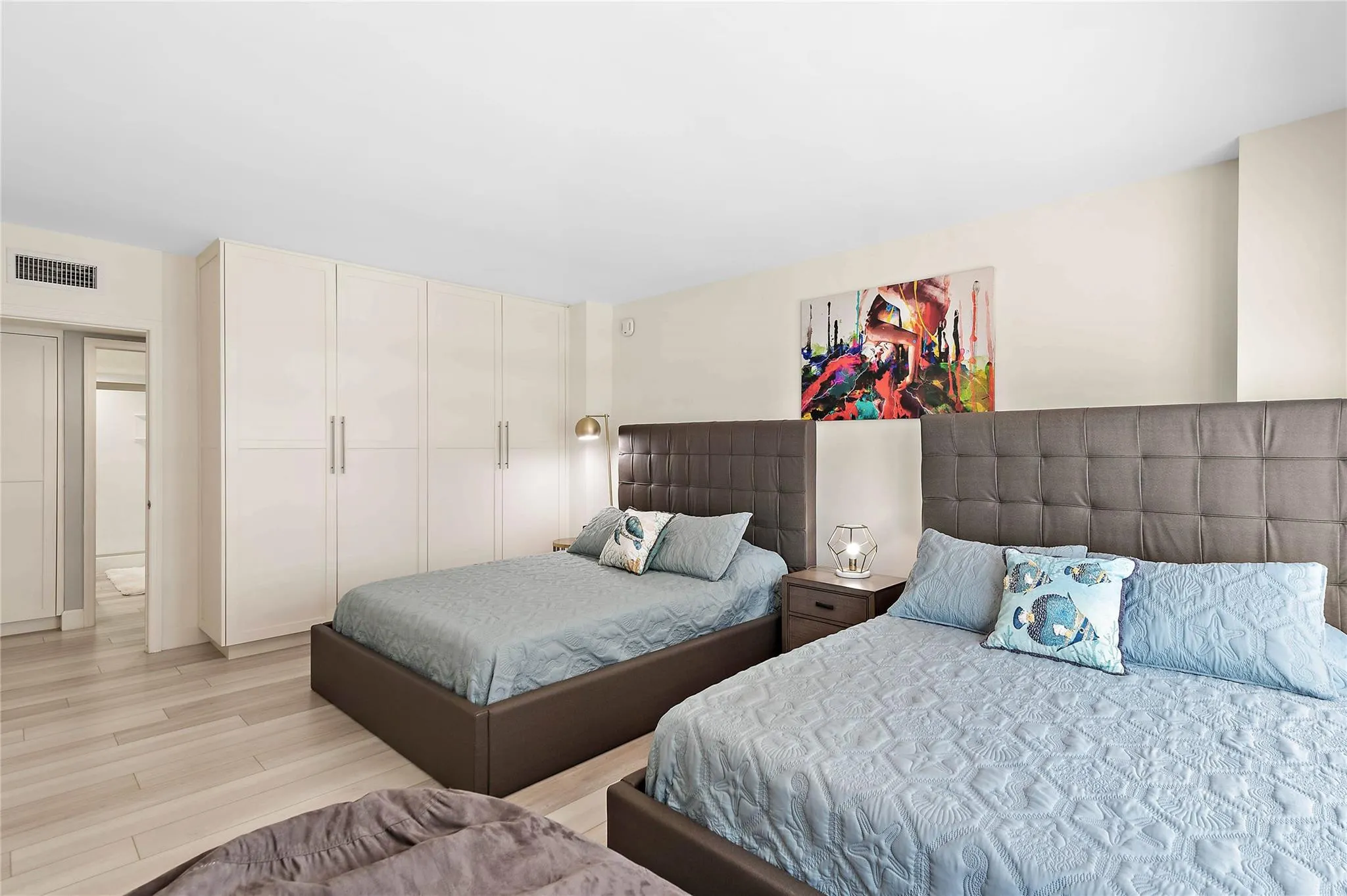 3750 GALT OCEAN Drive #410
