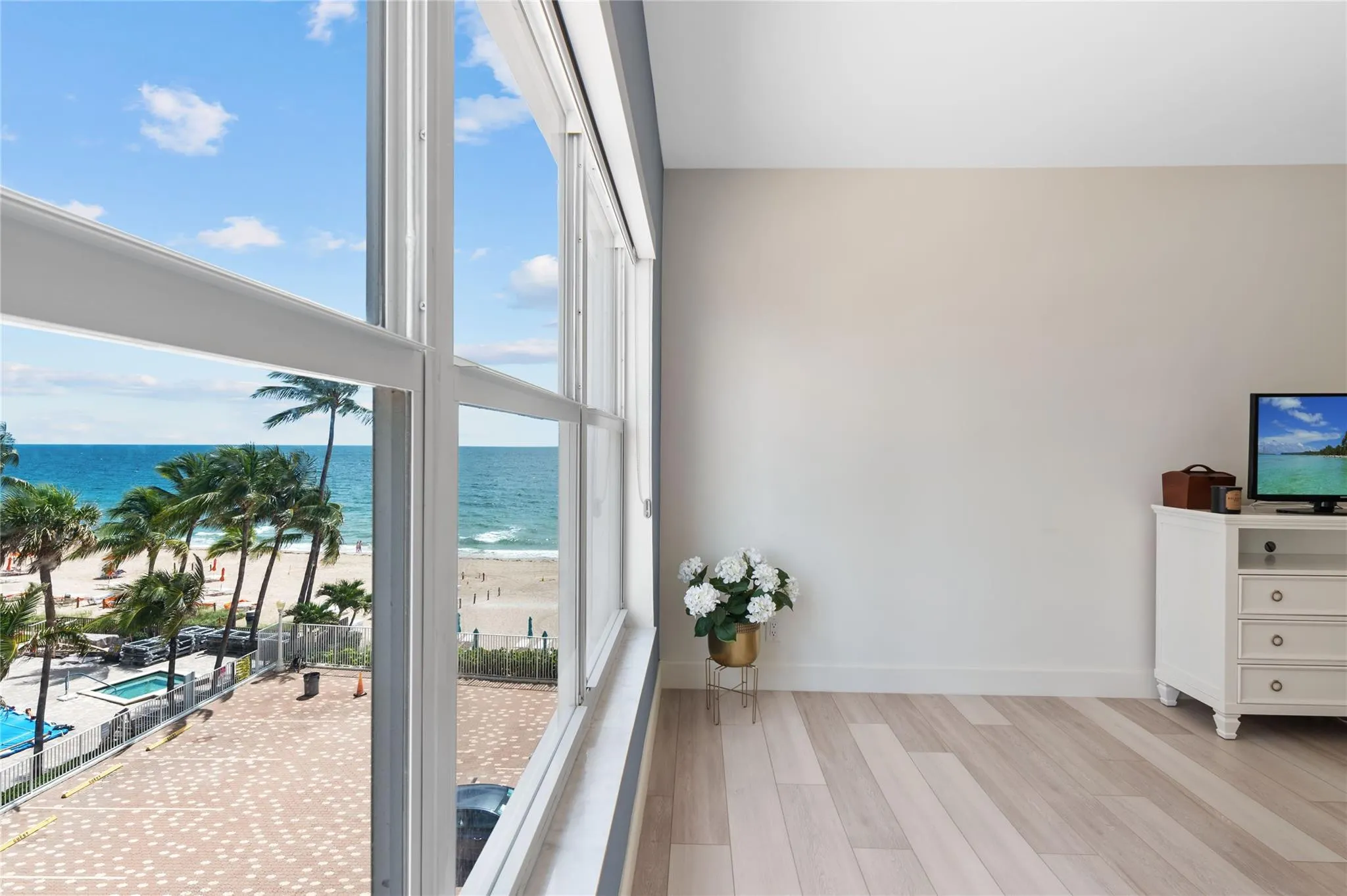 3750 GALT OCEAN Drive #410
