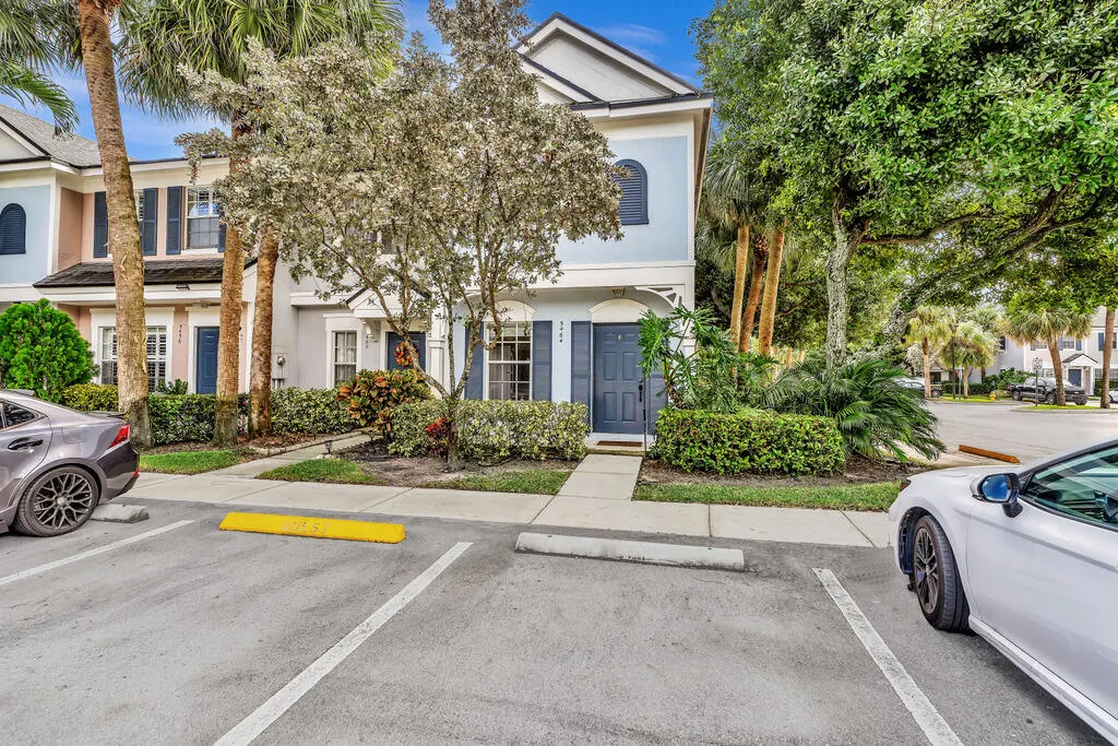 5464 JUBILEE Way #221