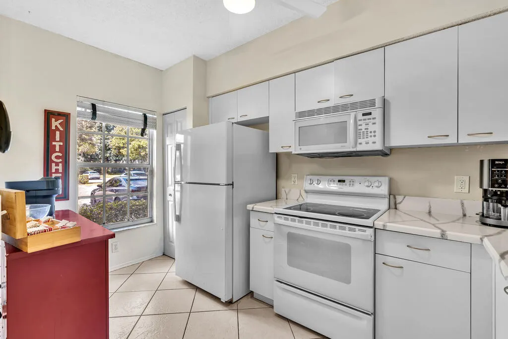 5464 JUBILEE Way #221