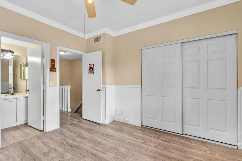5464 JUBILEE Way #221