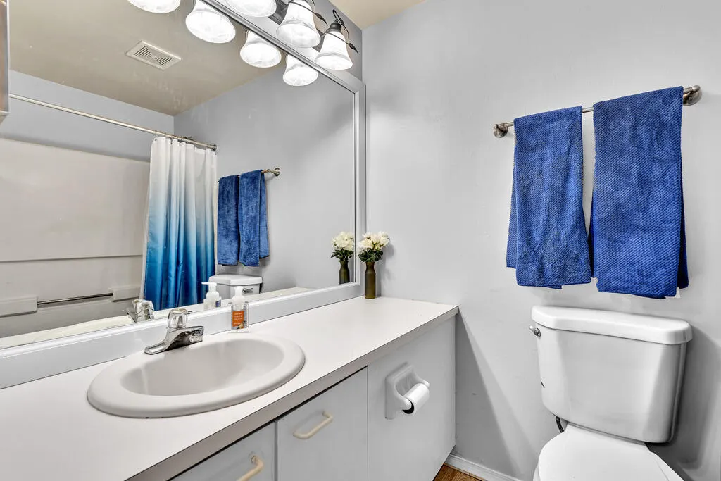 5464 JUBILEE Way #221
