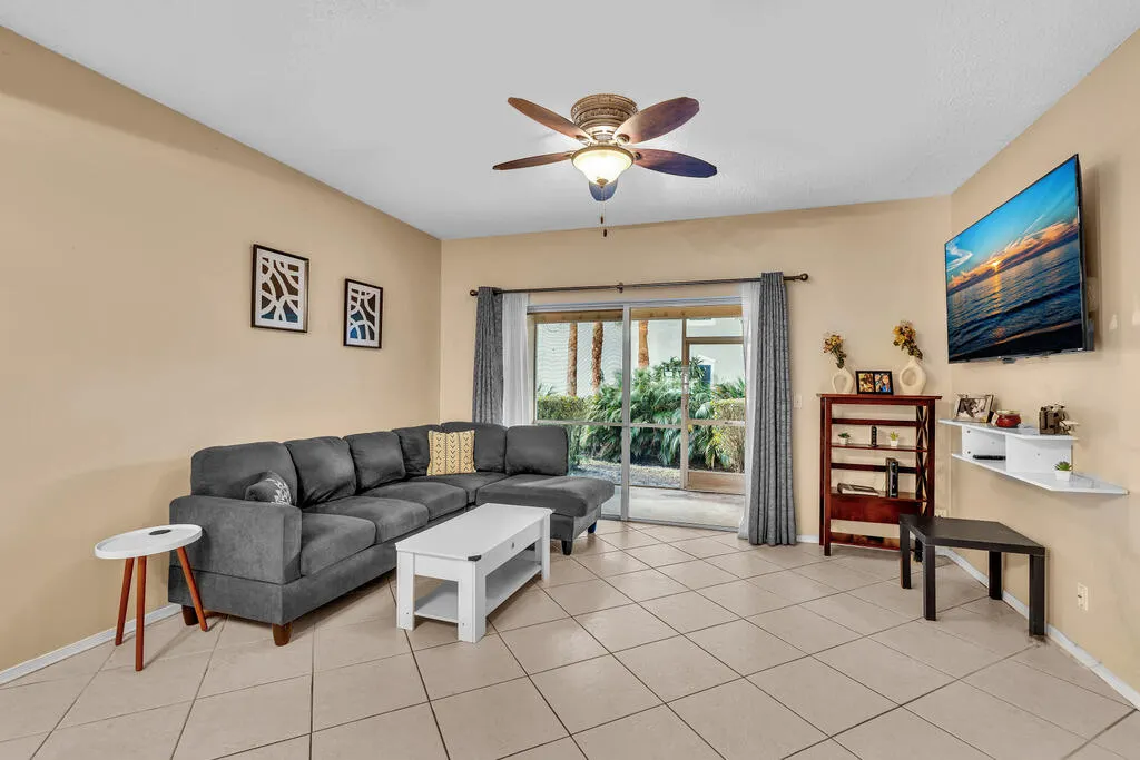 5464 JUBILEE Way #221