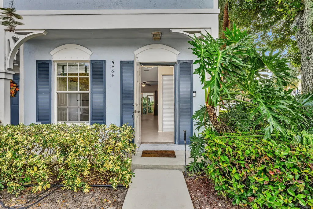 5464 JUBILEE Way #221