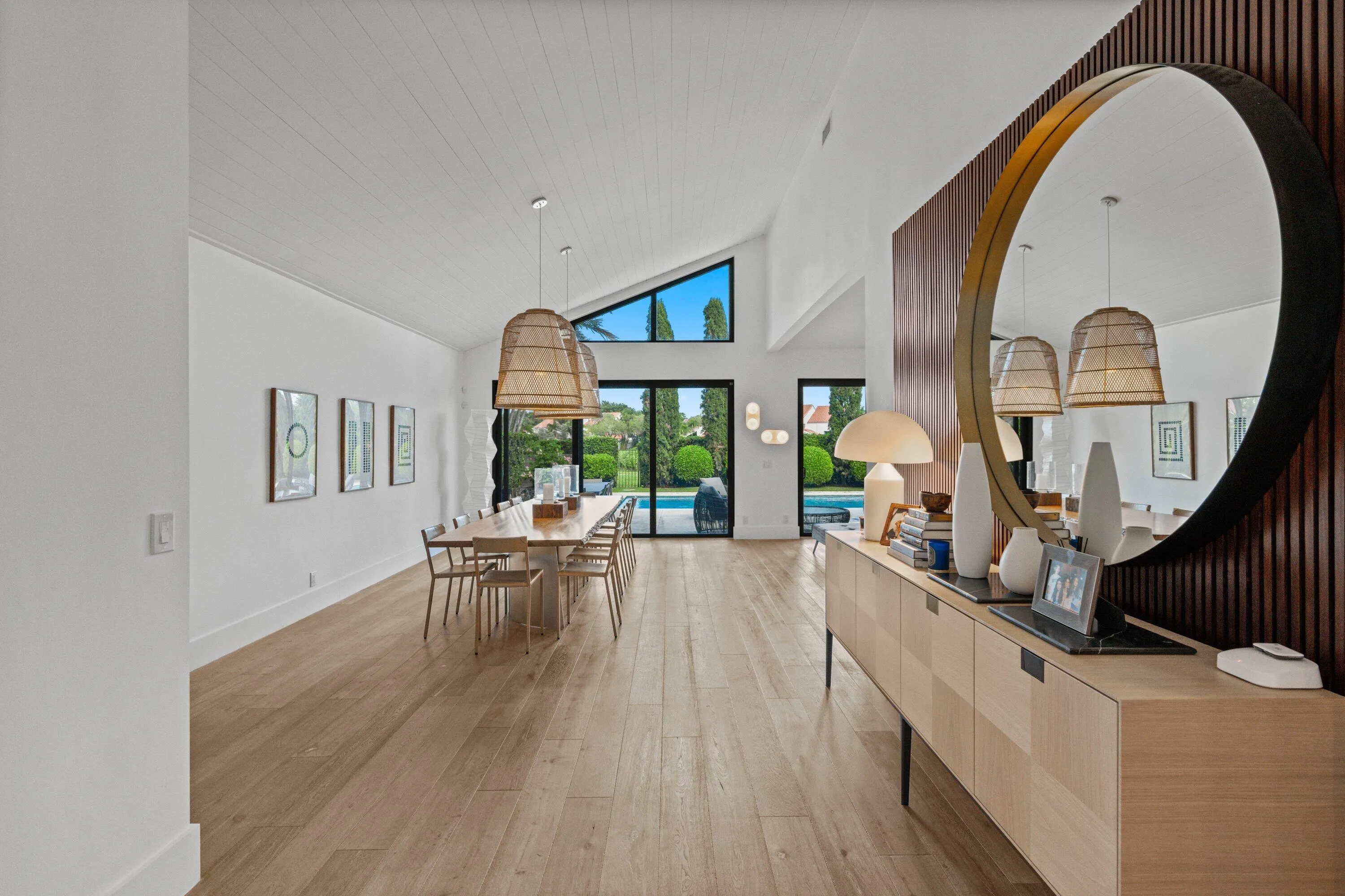 2552 Sheltingham Drive