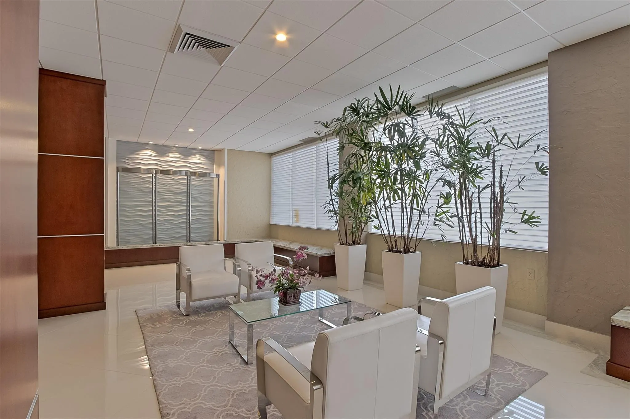4250 GALT OCEAN Drive #15M