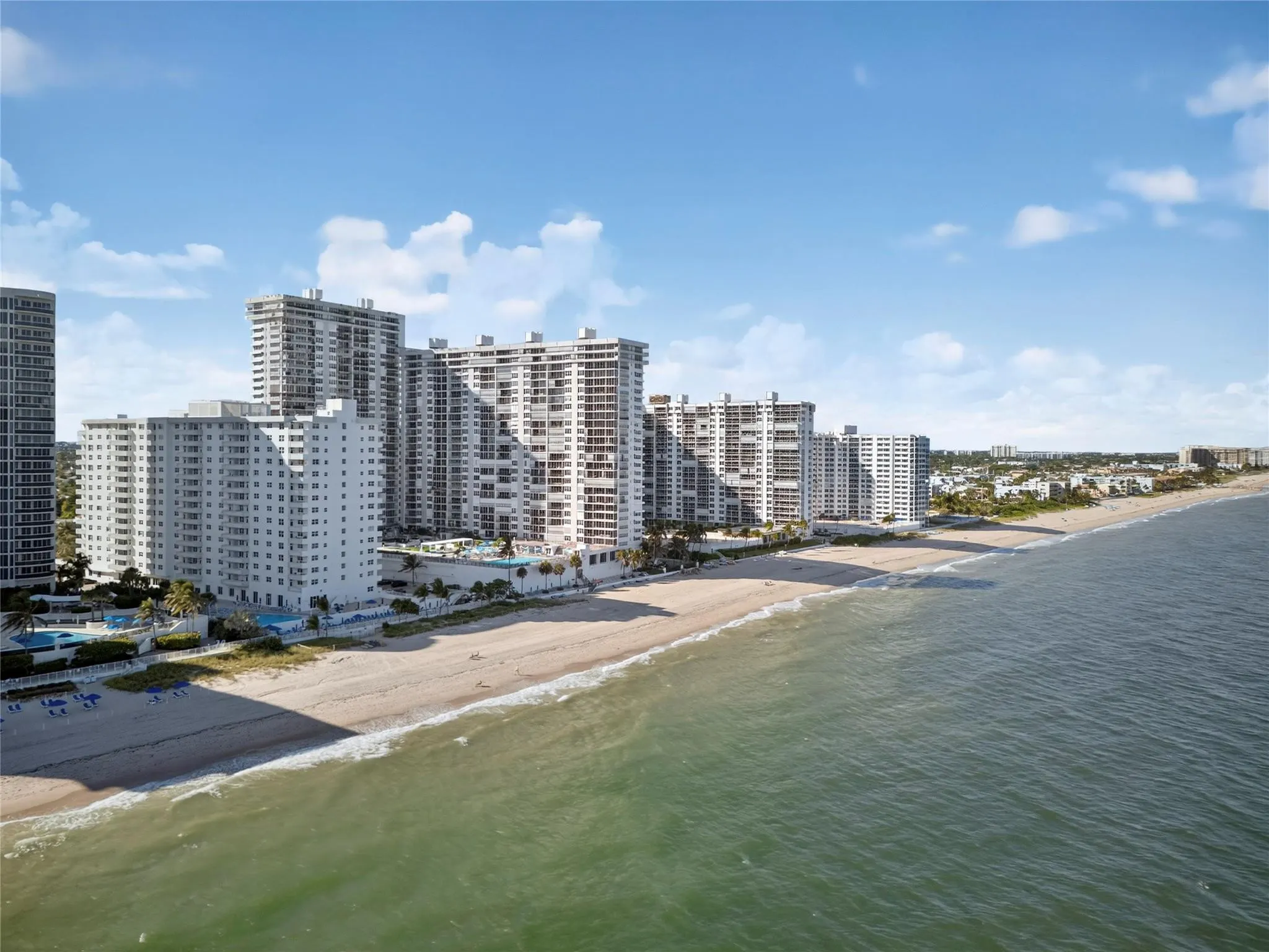 4250 GALT OCEAN Drive #15M