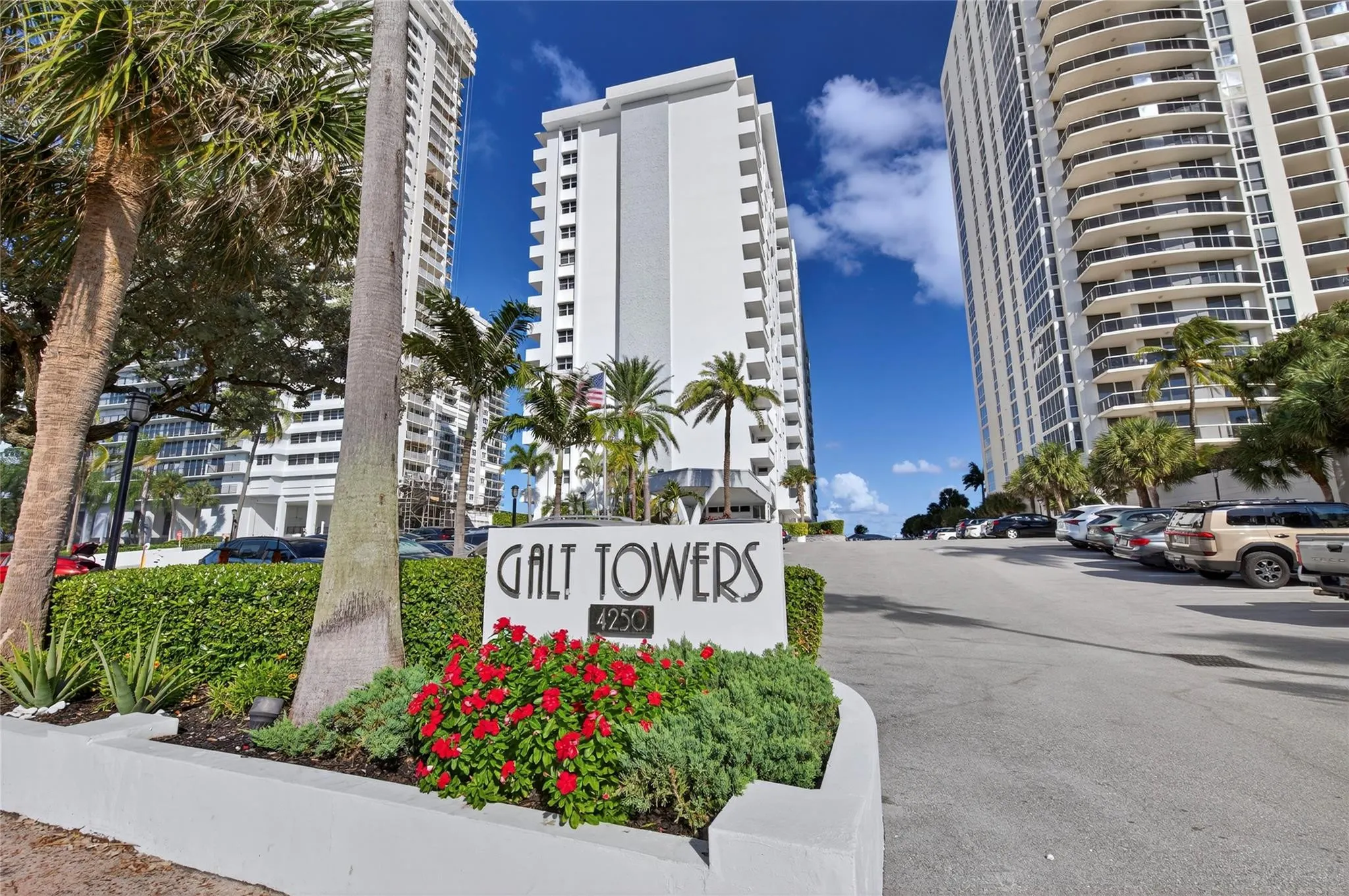 4250 GALT OCEAN Drive #15M