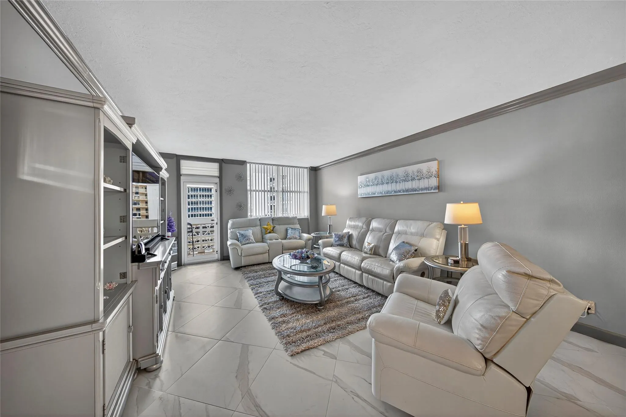 4250 GALT OCEAN Drive #15M
