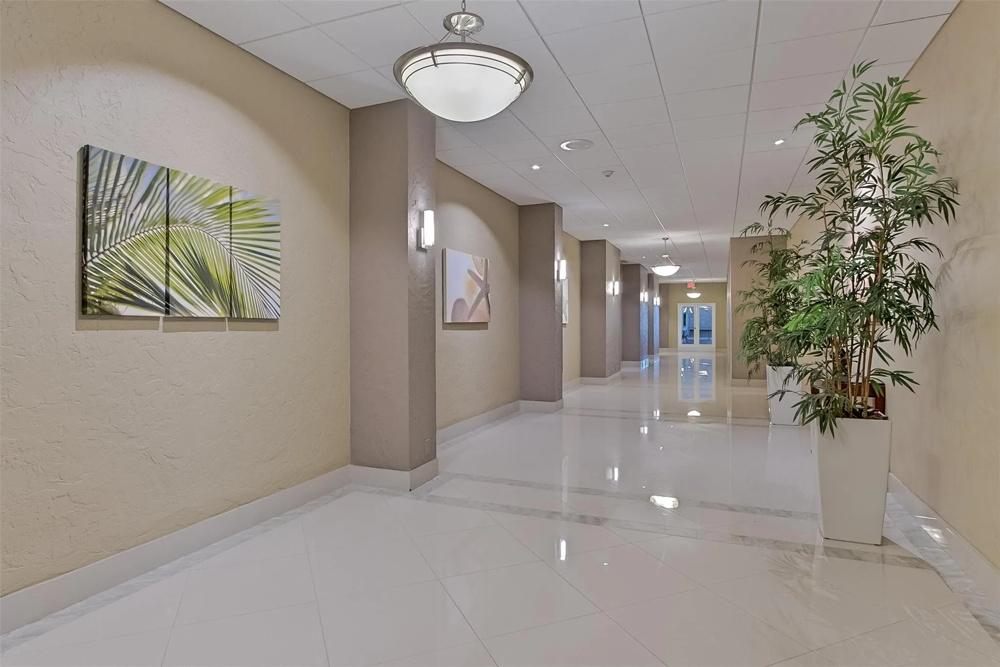 4250 GALT OCEAN Drive #15M