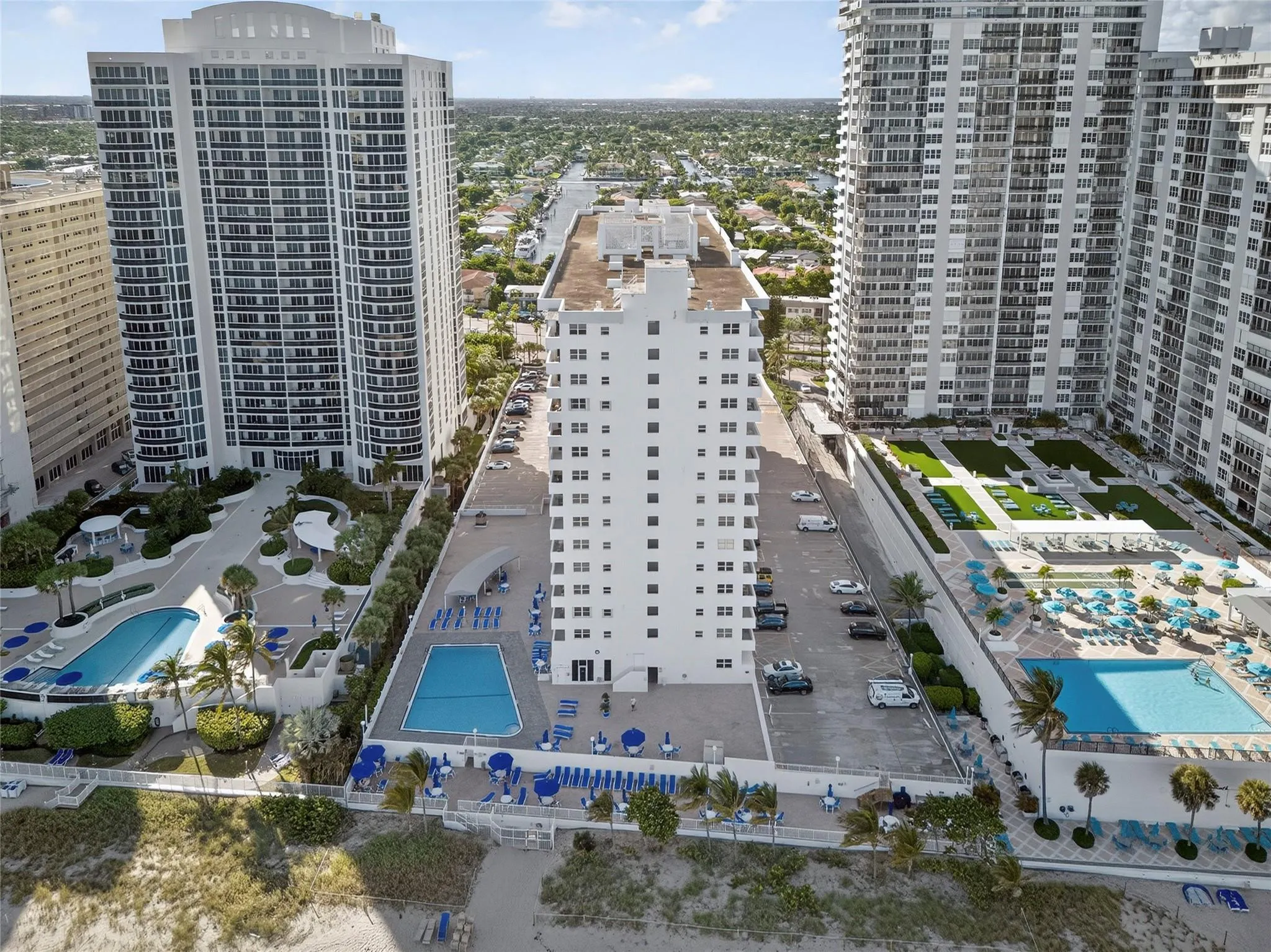 4250 GALT OCEAN Drive #15M