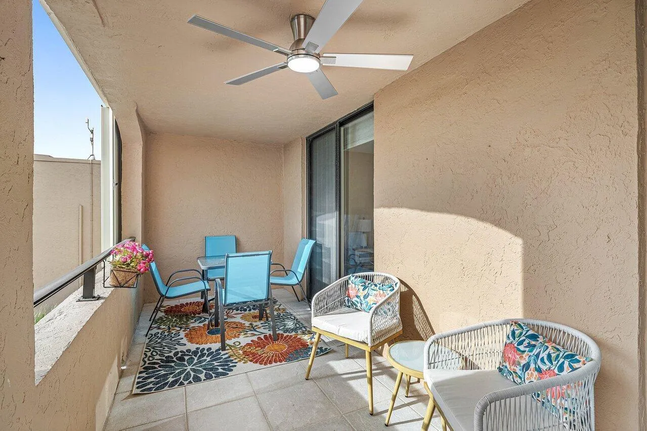2255 LINDELL Boulevard #4505