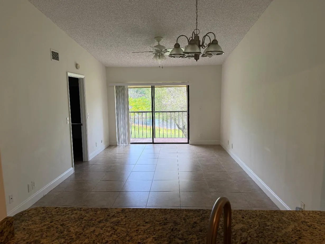21943 REMSEN Terrace #203