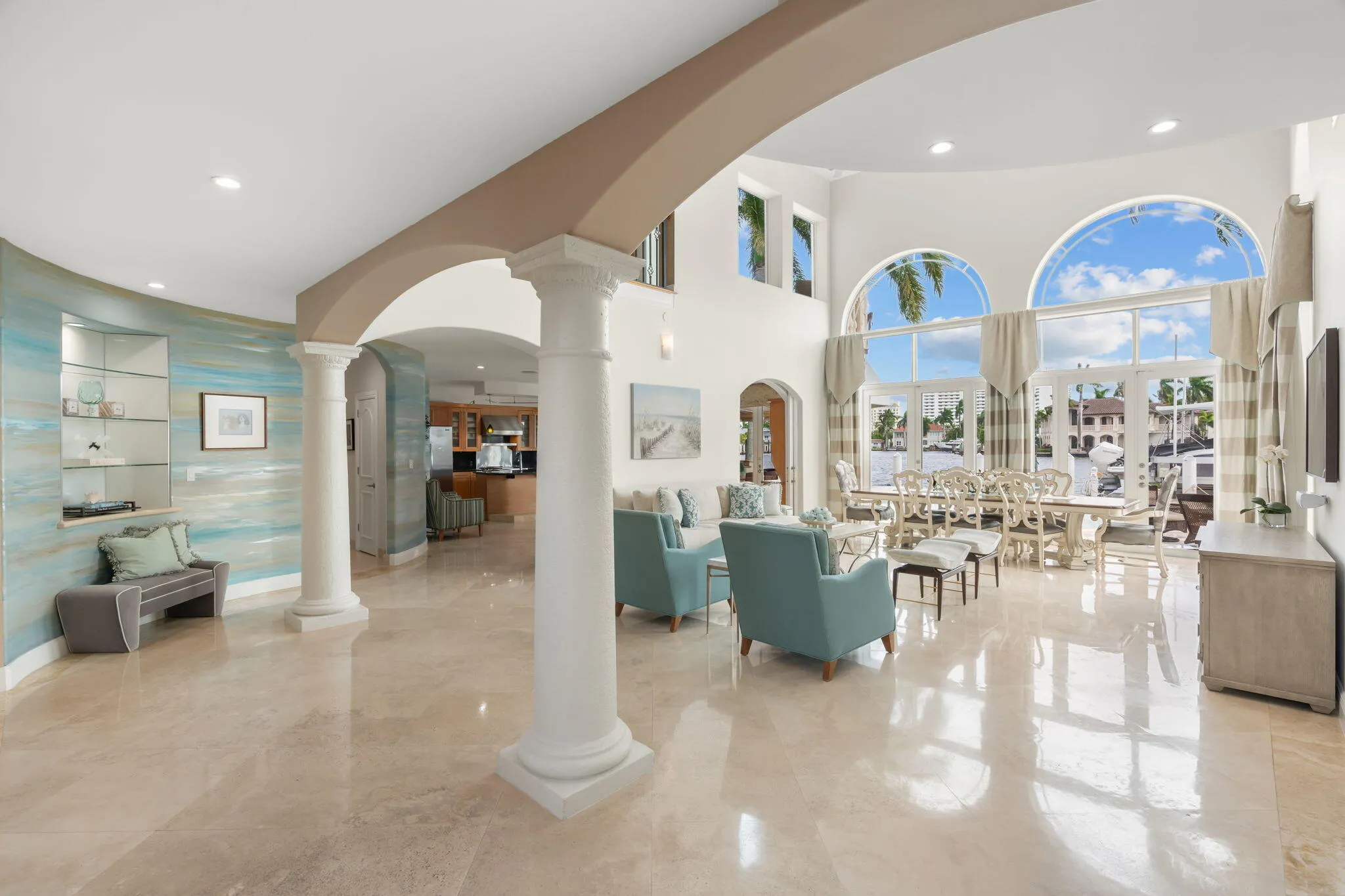 2200 INTRACOASTAL Drive