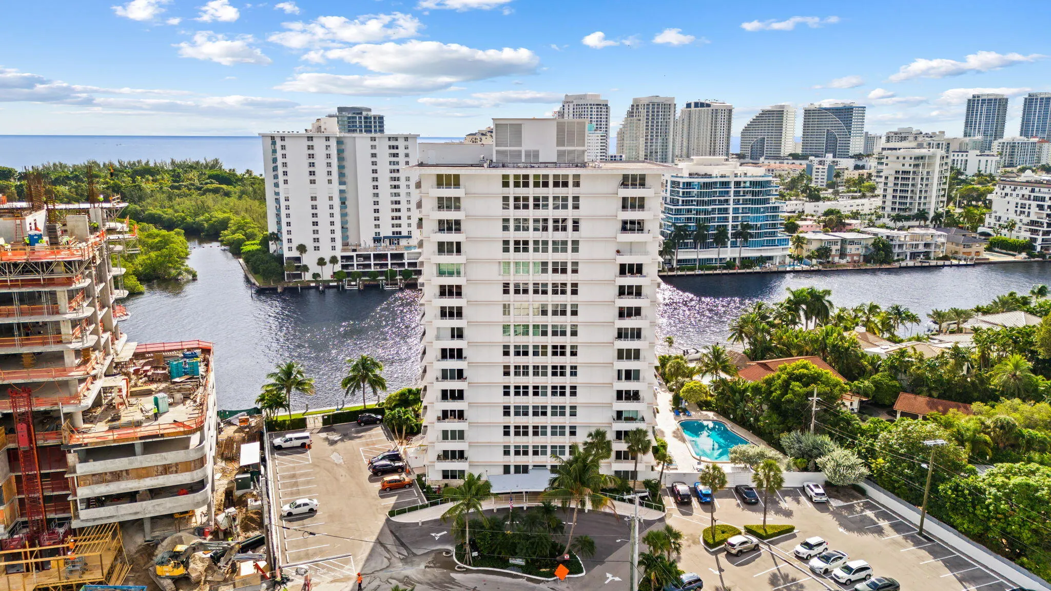888 INTRACOASTAL Drive #15A