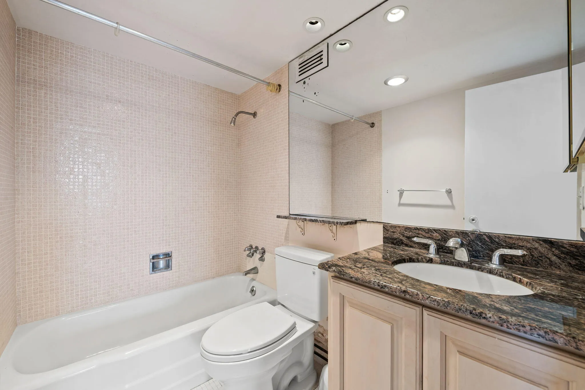 888 INTRACOASTAL Drive #15A