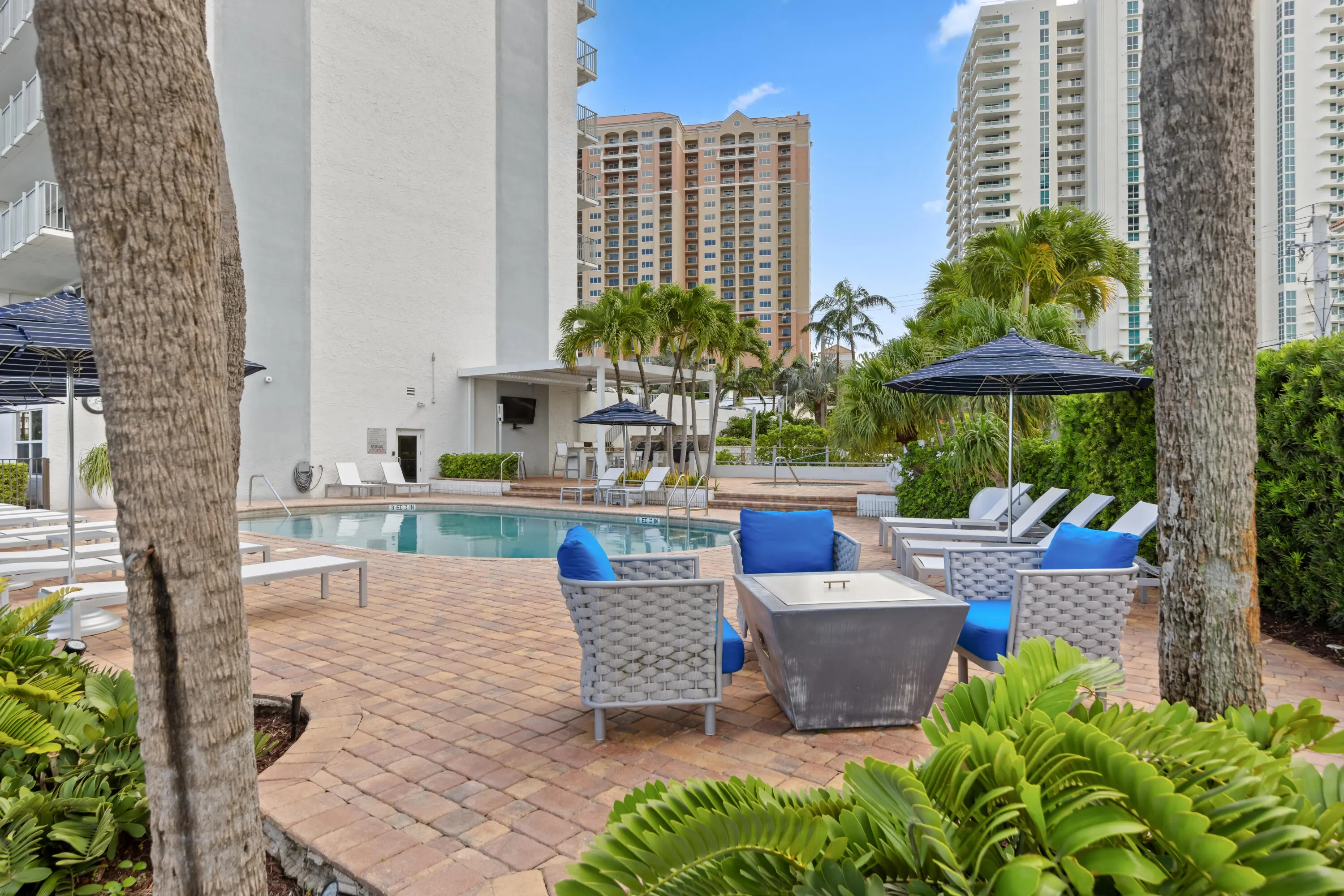 77 S BIRCH Road #7C