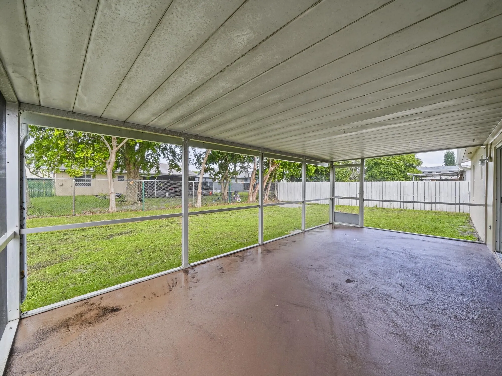 6581 NW 24TH Court