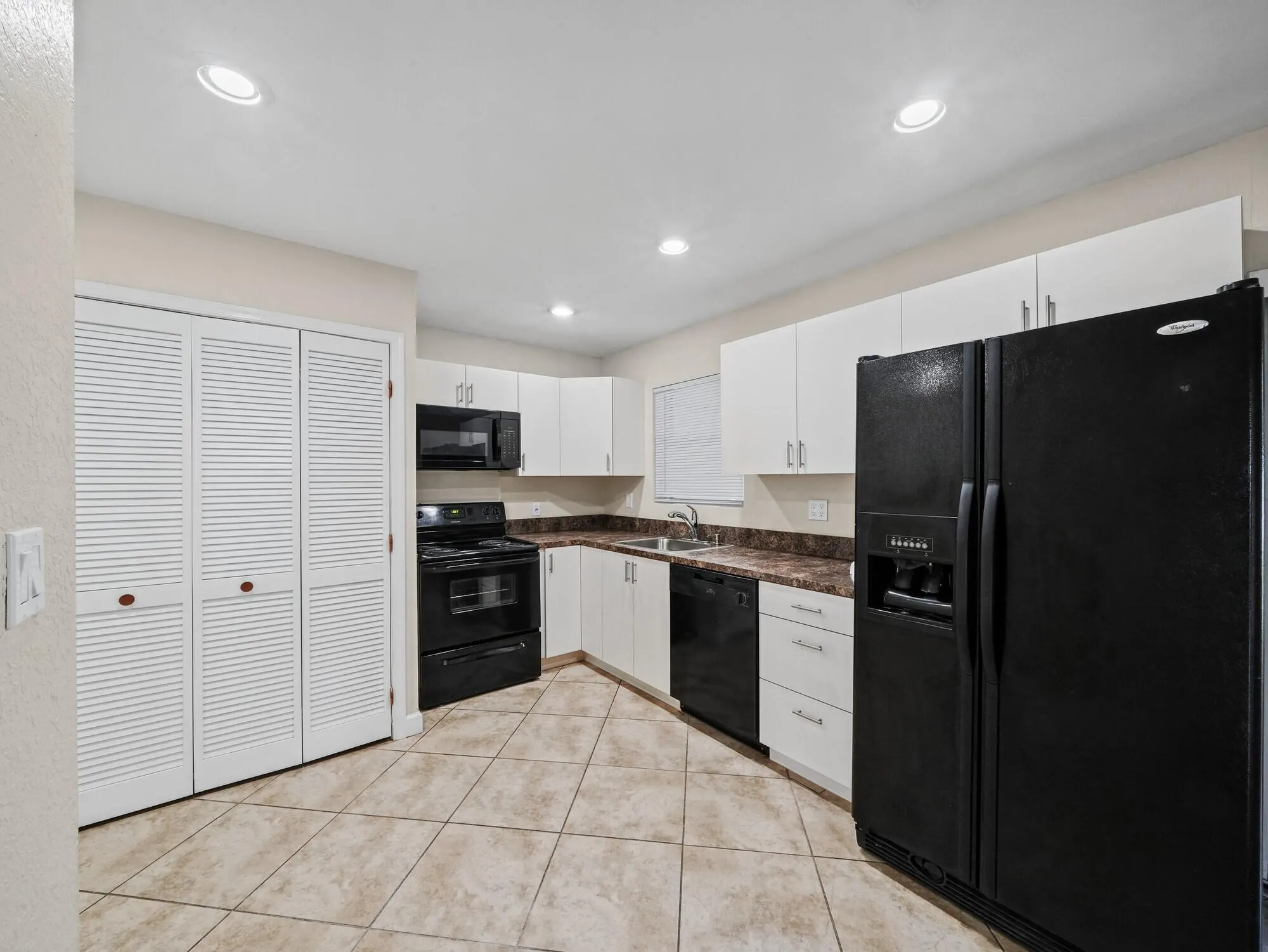 6581 NW 24TH Court