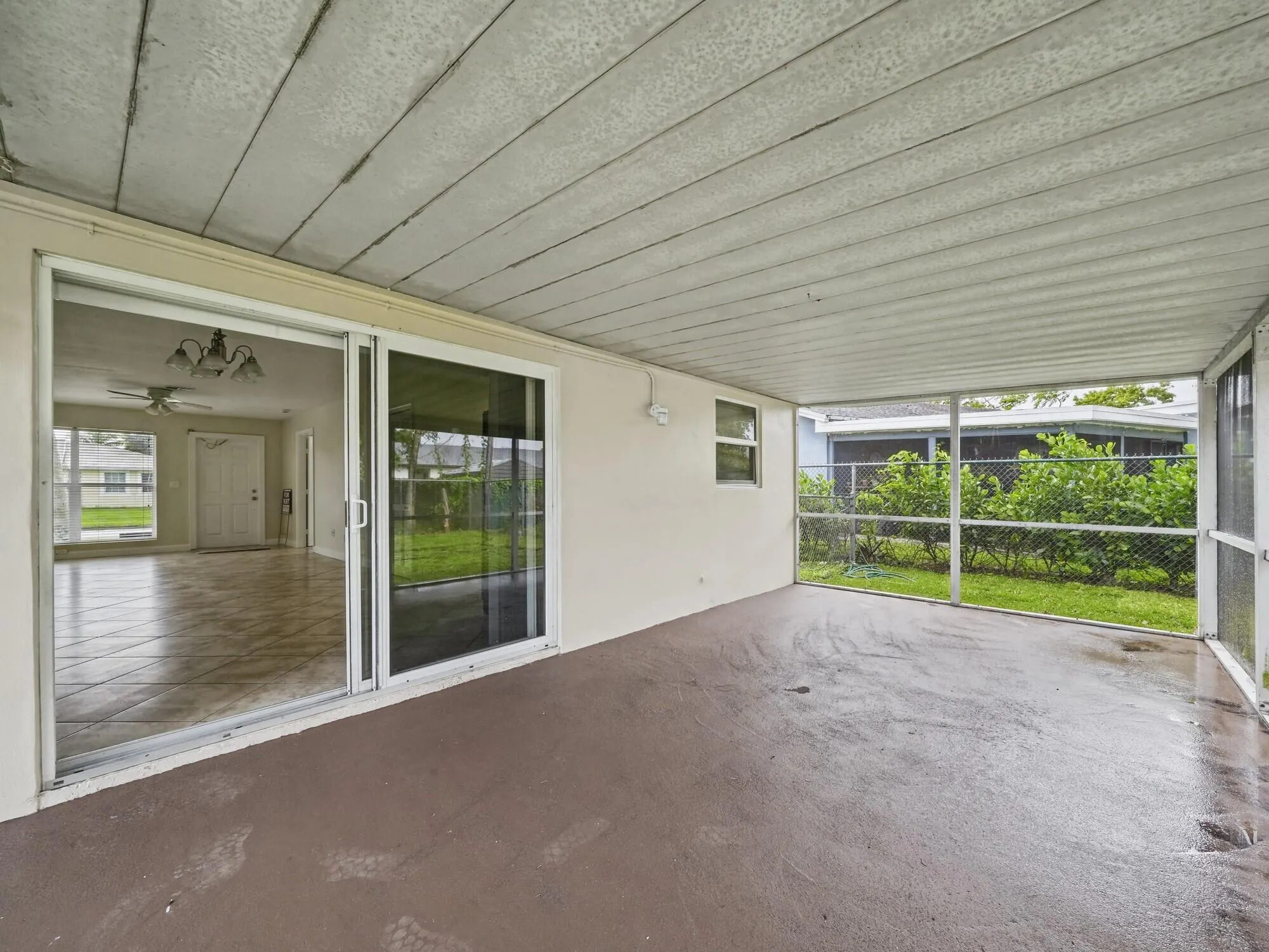 6581 NW 24TH Court