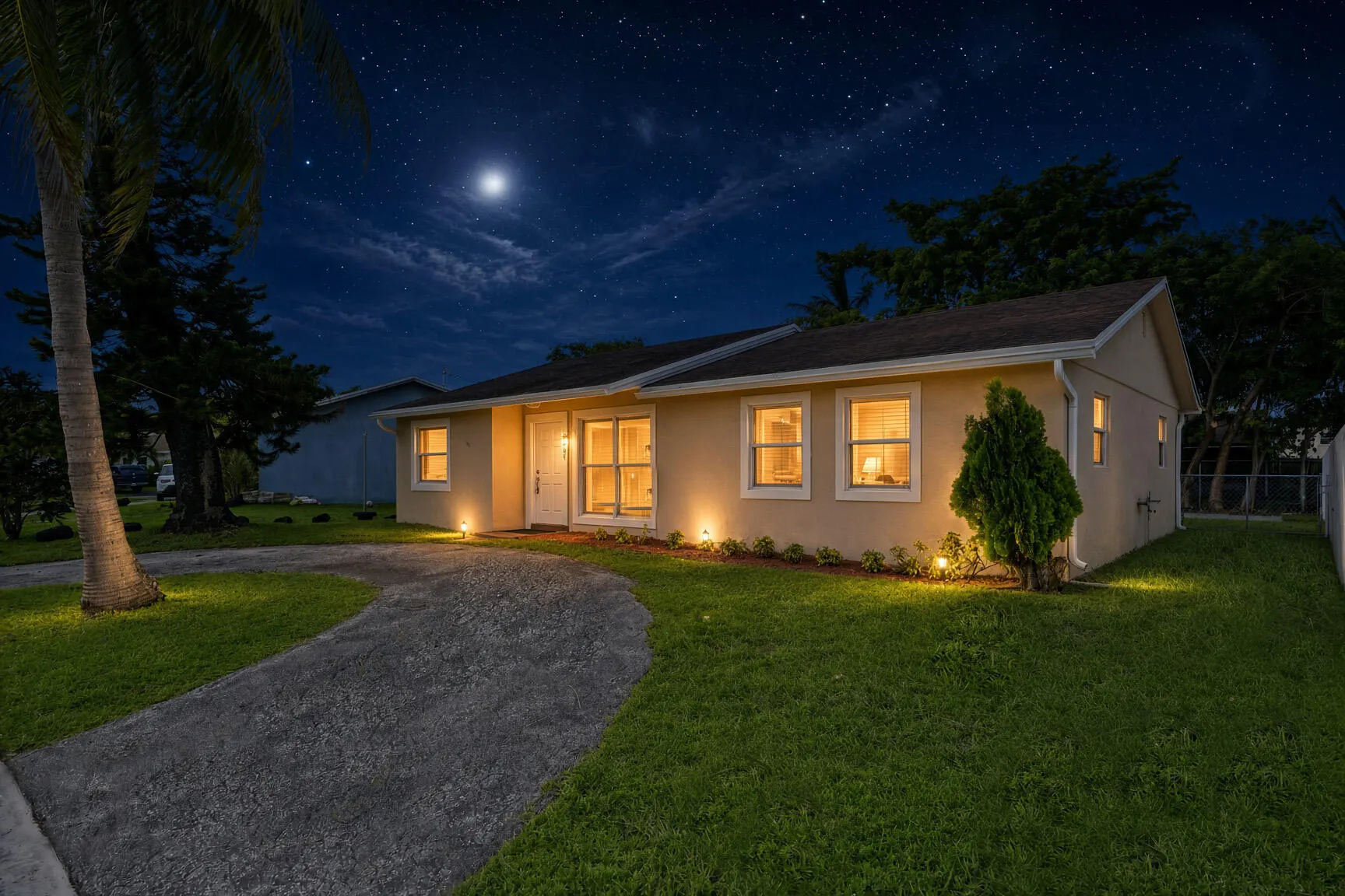 6581 NW 24TH Court