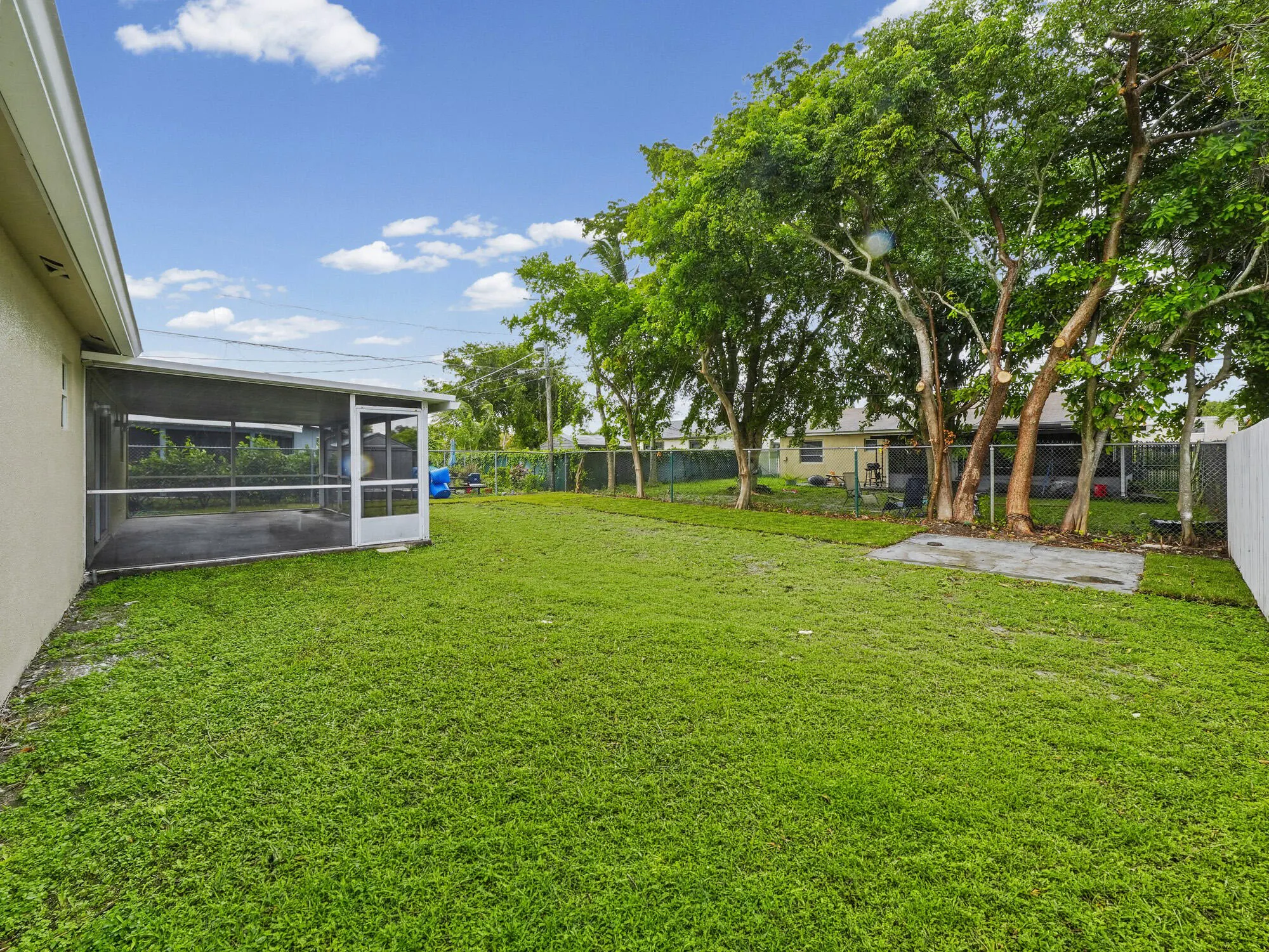 6581 NW 24TH Court