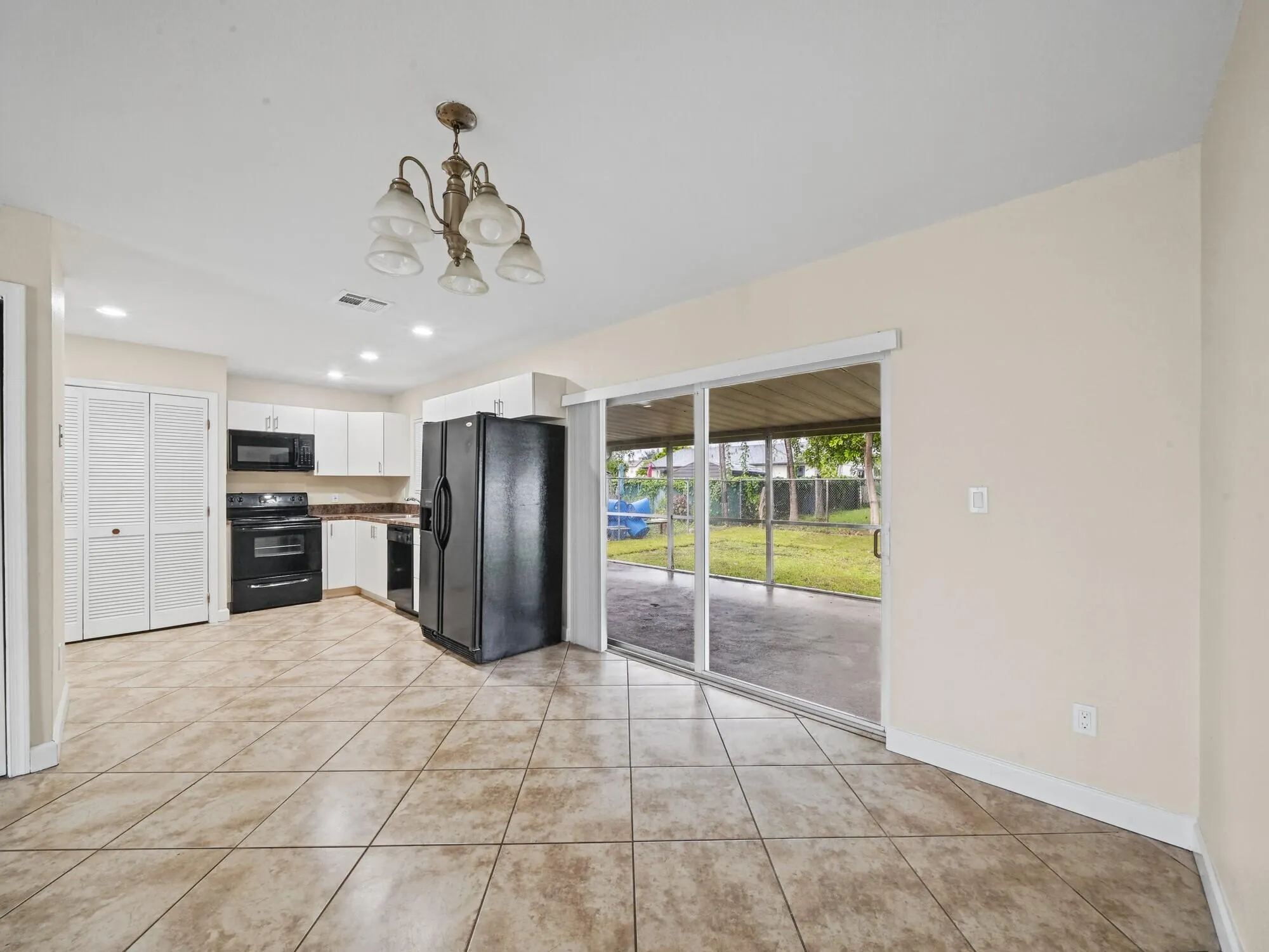6581 NW 24TH Court