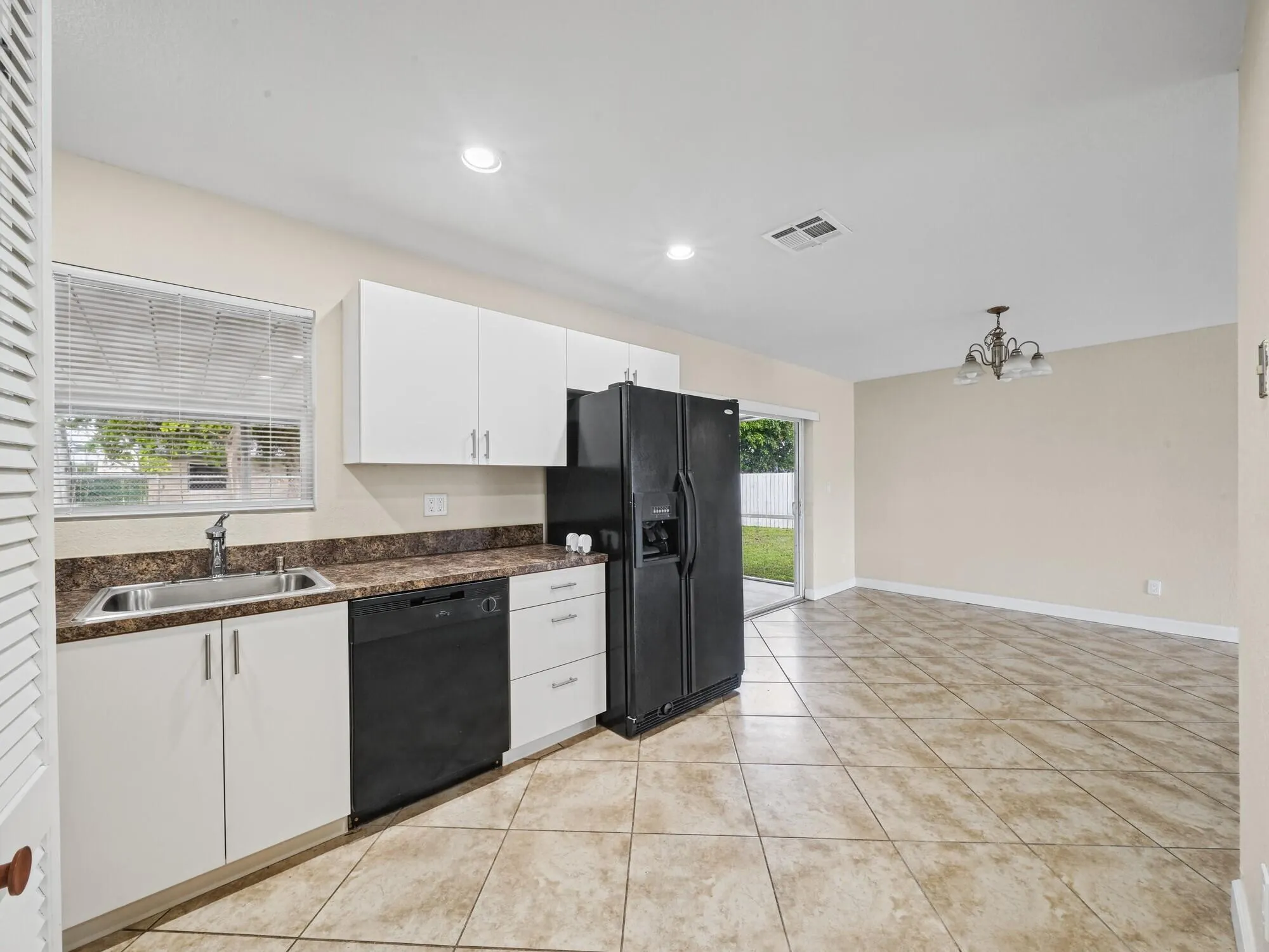 6581 NW 24TH Court