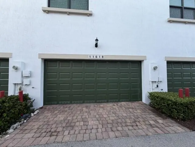 11618 SW 13TH Court