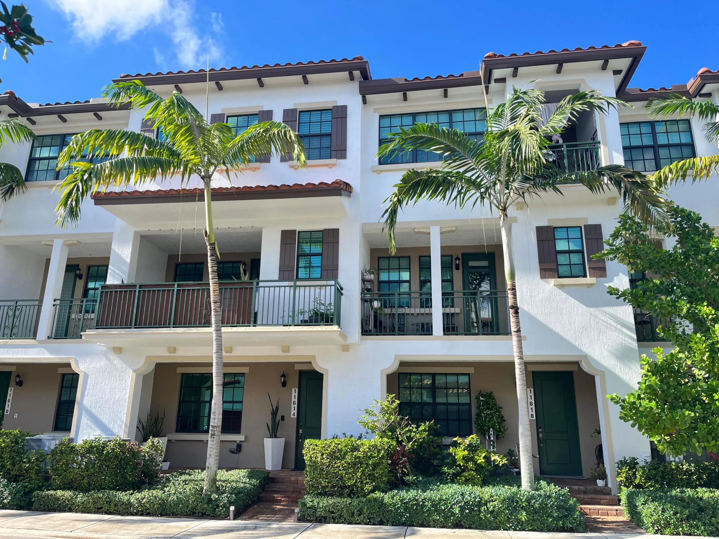 11618 SW 13TH Court