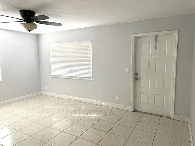1317 W 24th Street